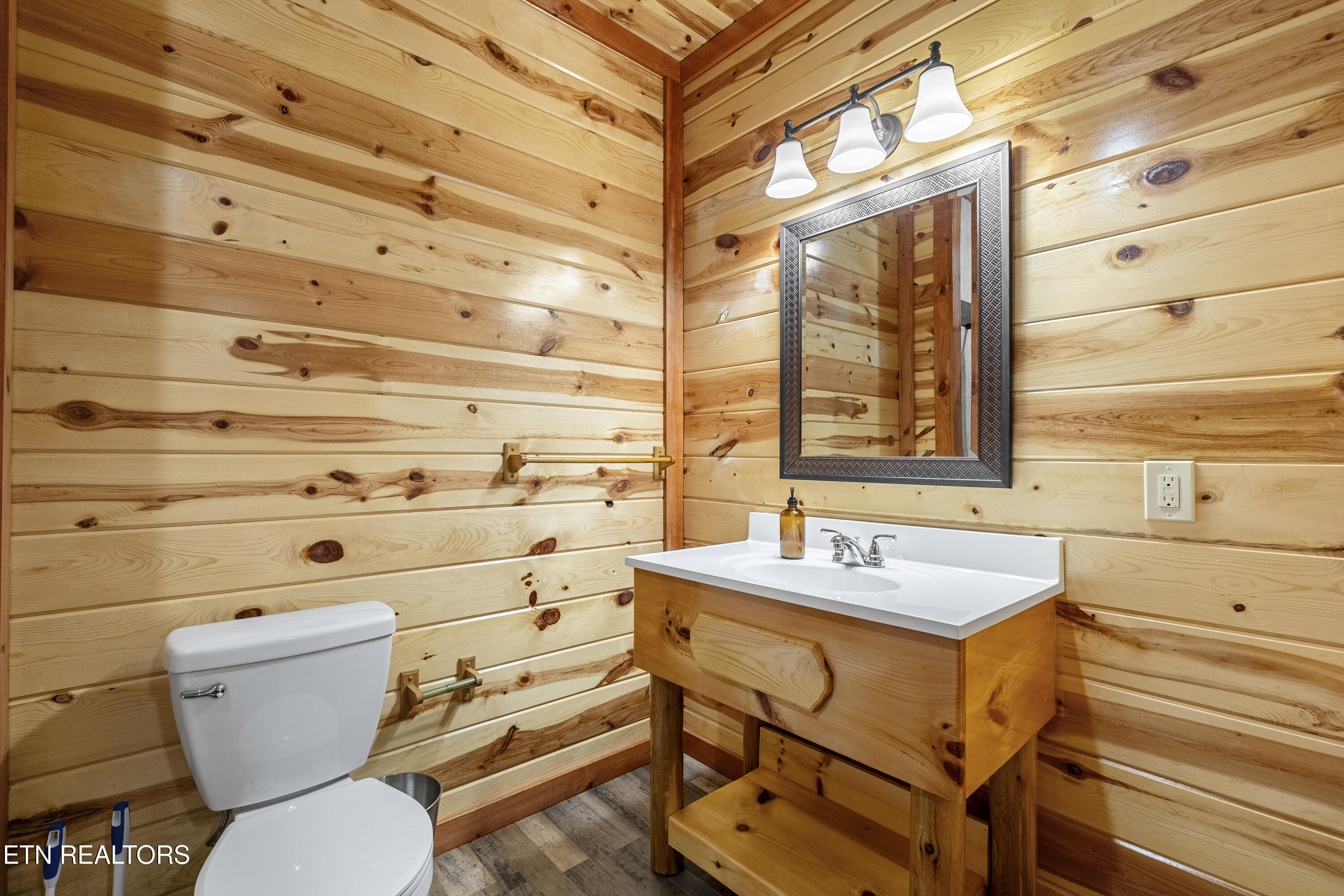 1628 Barn Door Lane Sevierville TN 37862