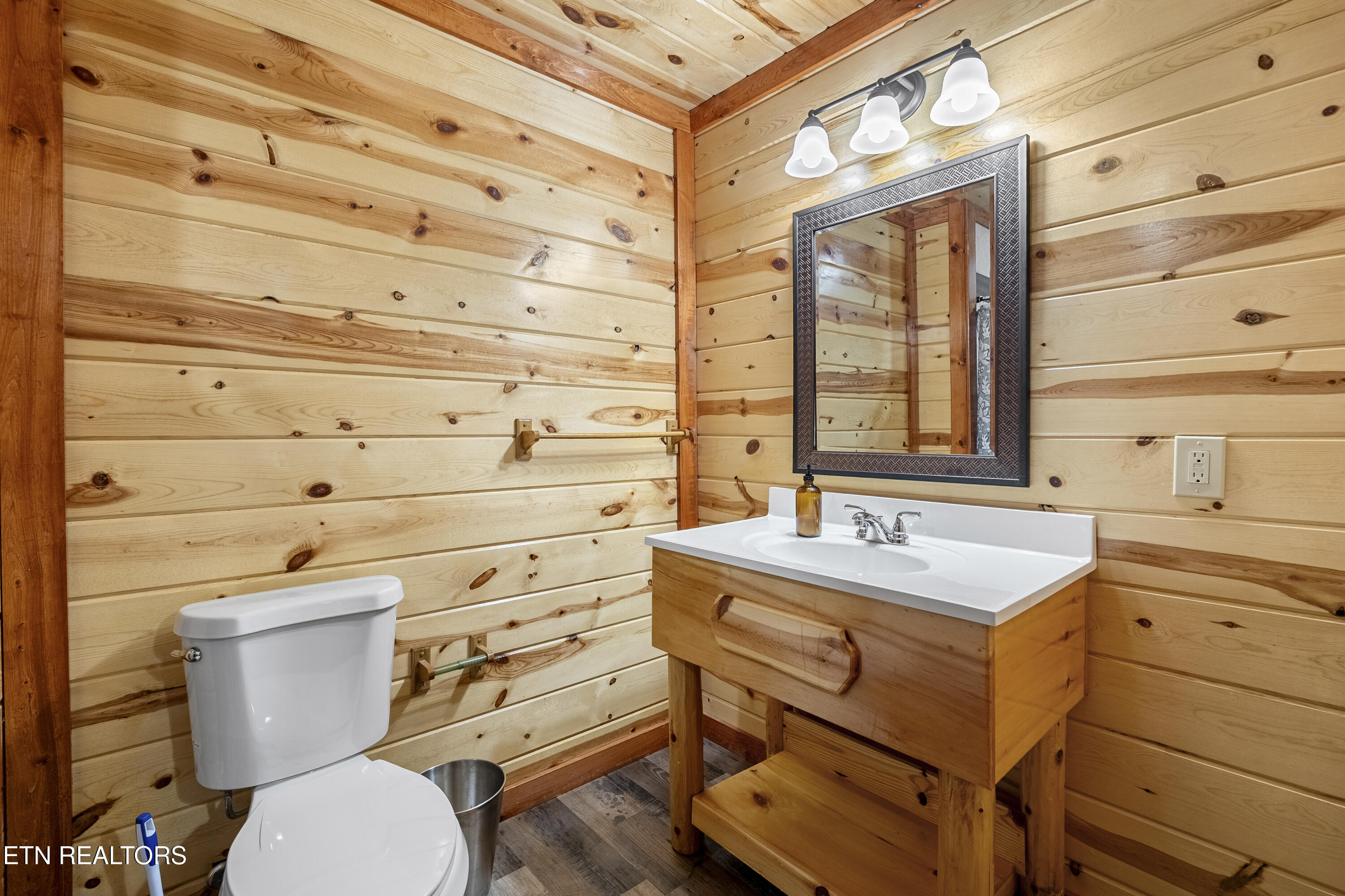 1628 Barn Door Lane Sevierville TN 37862