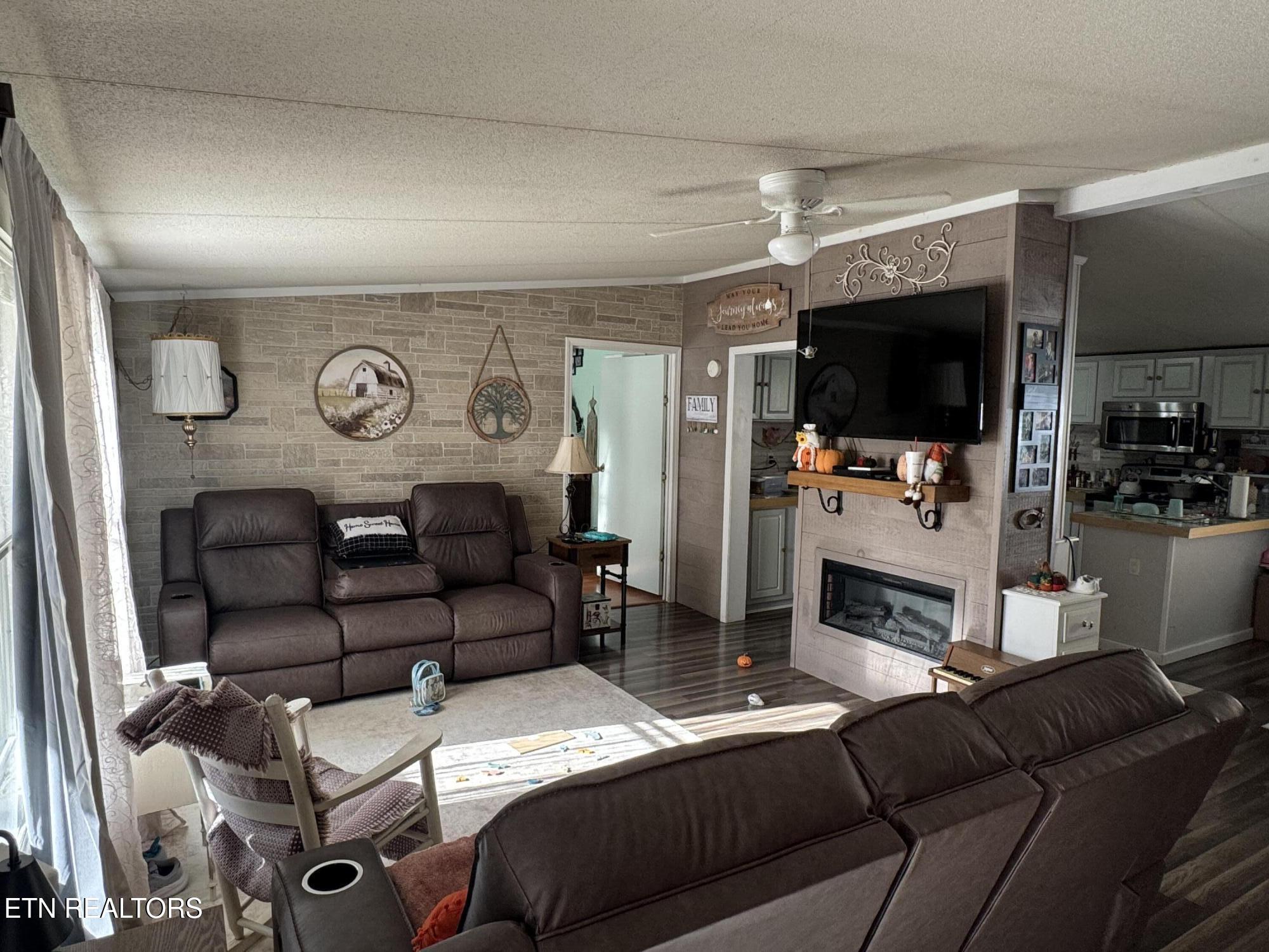 2929 Veterans Boulevard Pigeon Forge TN 37863