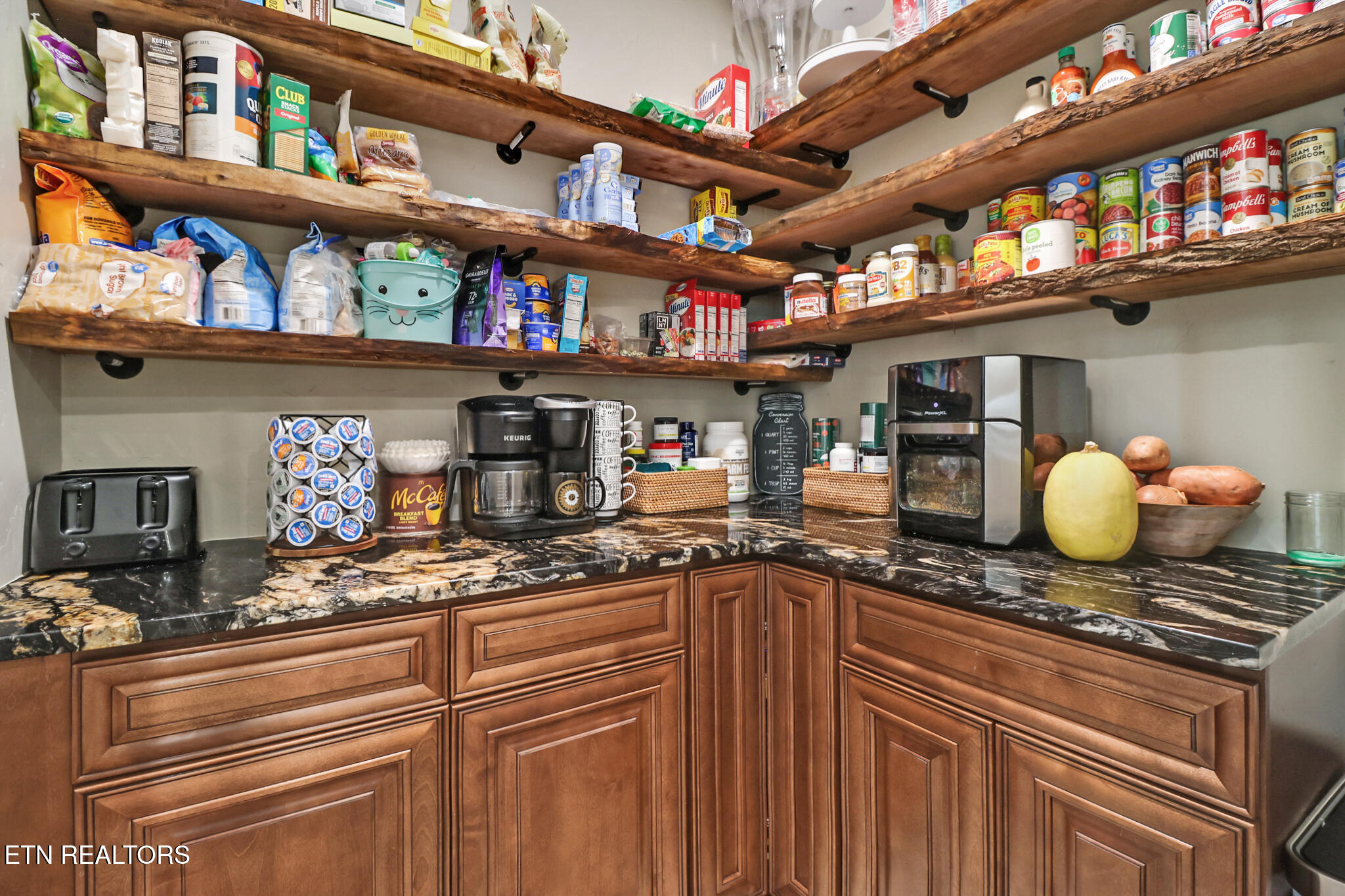 4007 N Highway 70 Crossville TN 38571