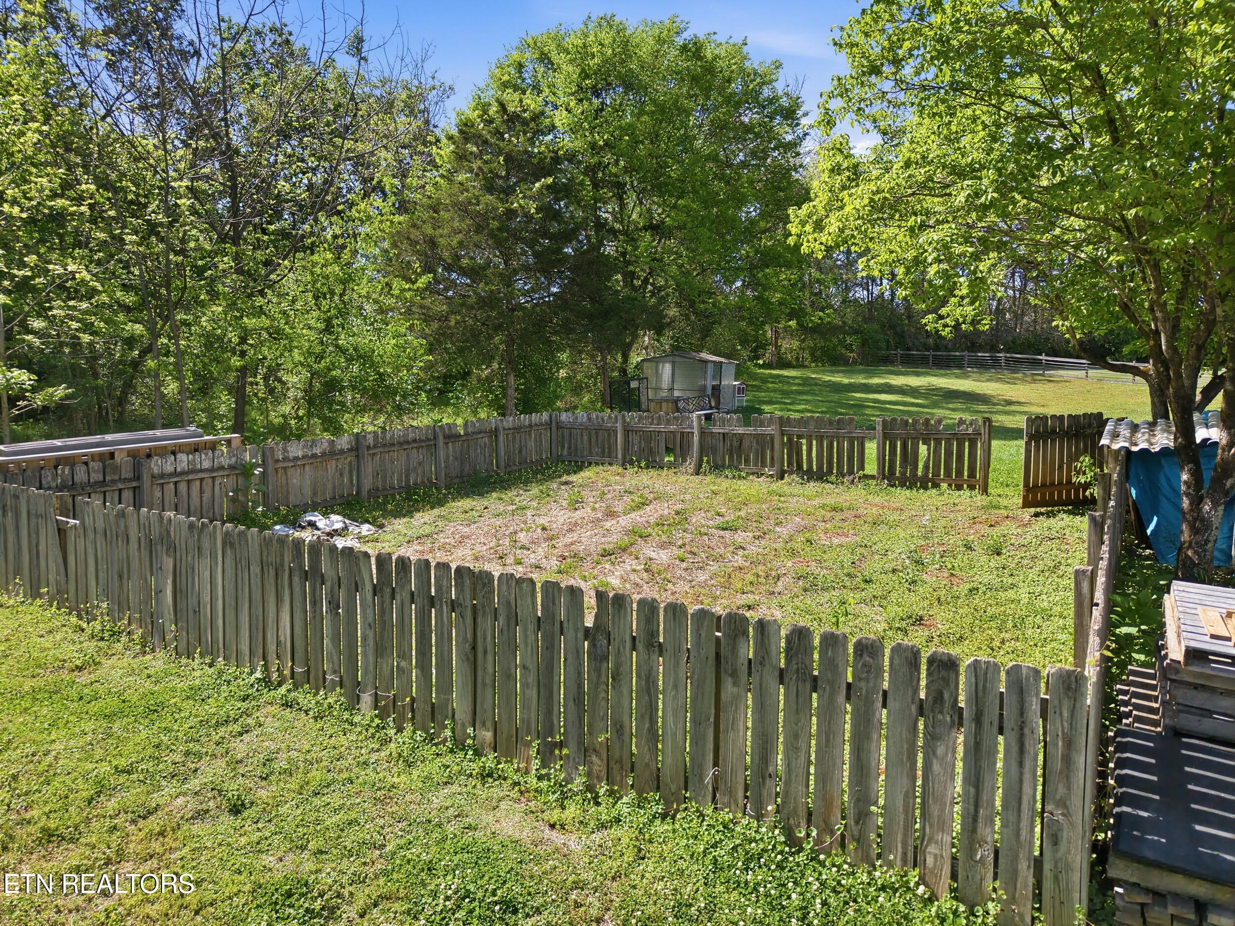 450 Dairy Lane Lenoir City TN 37772