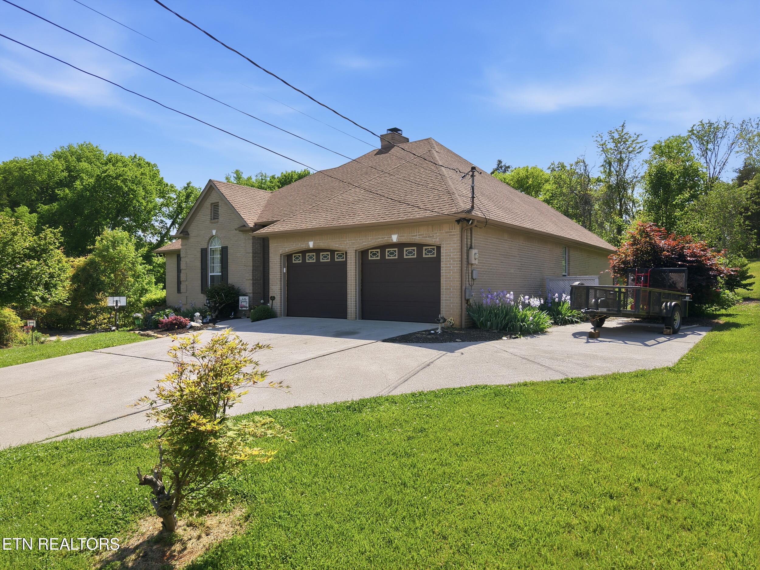 450 Dairy Lane Lenoir City TN 37772
