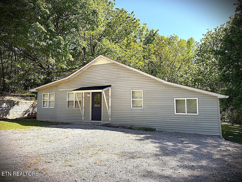2241 Byrdstown Highway Livingston TN 38570