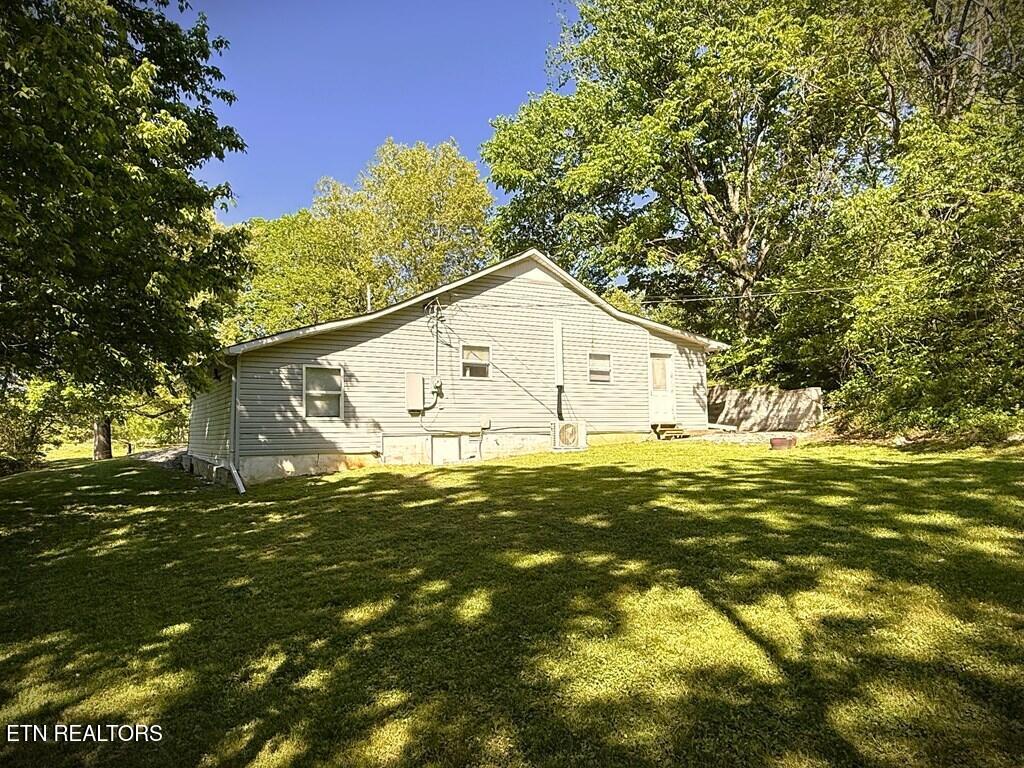 2241 Byrdstown Highway Livingston TN 38570