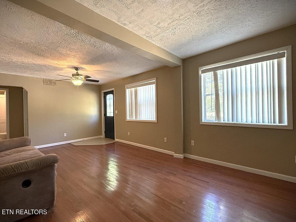 2241 Byrdstown Highway Livingston TN 38570