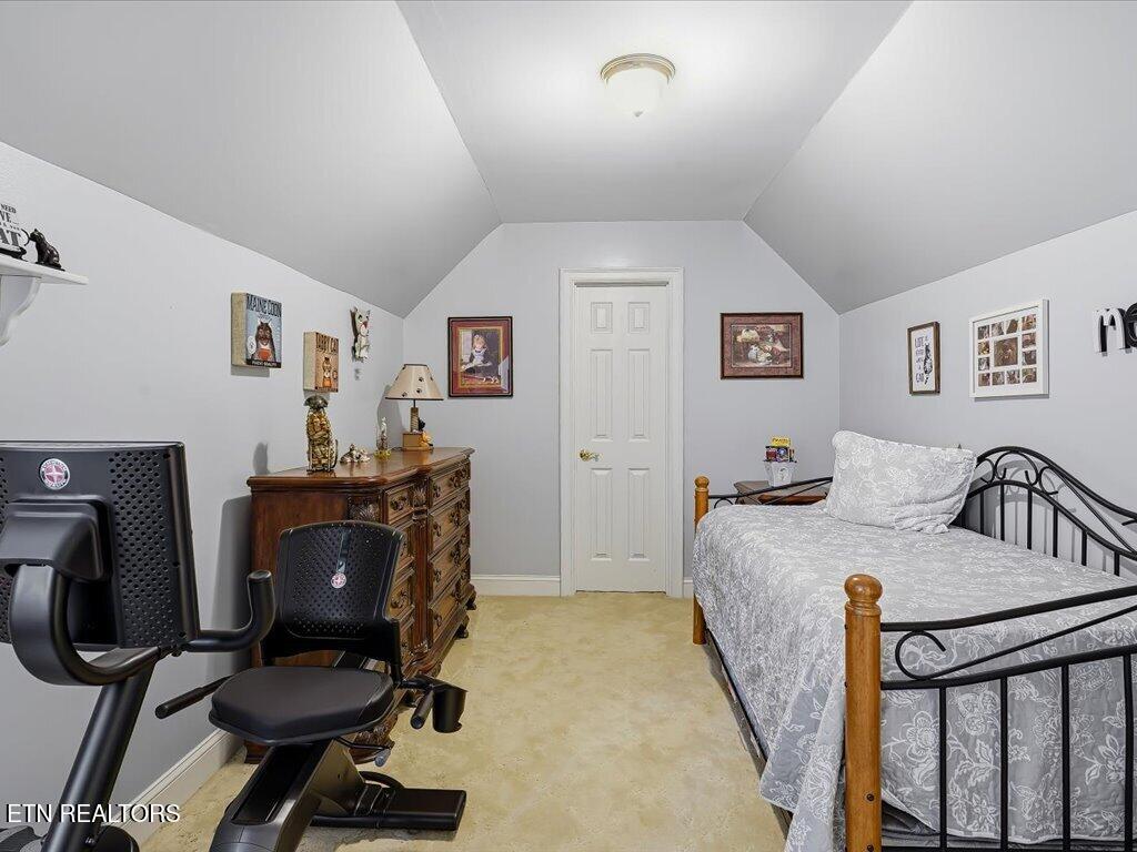 1881 Pointe Drive Talbott TN 37877