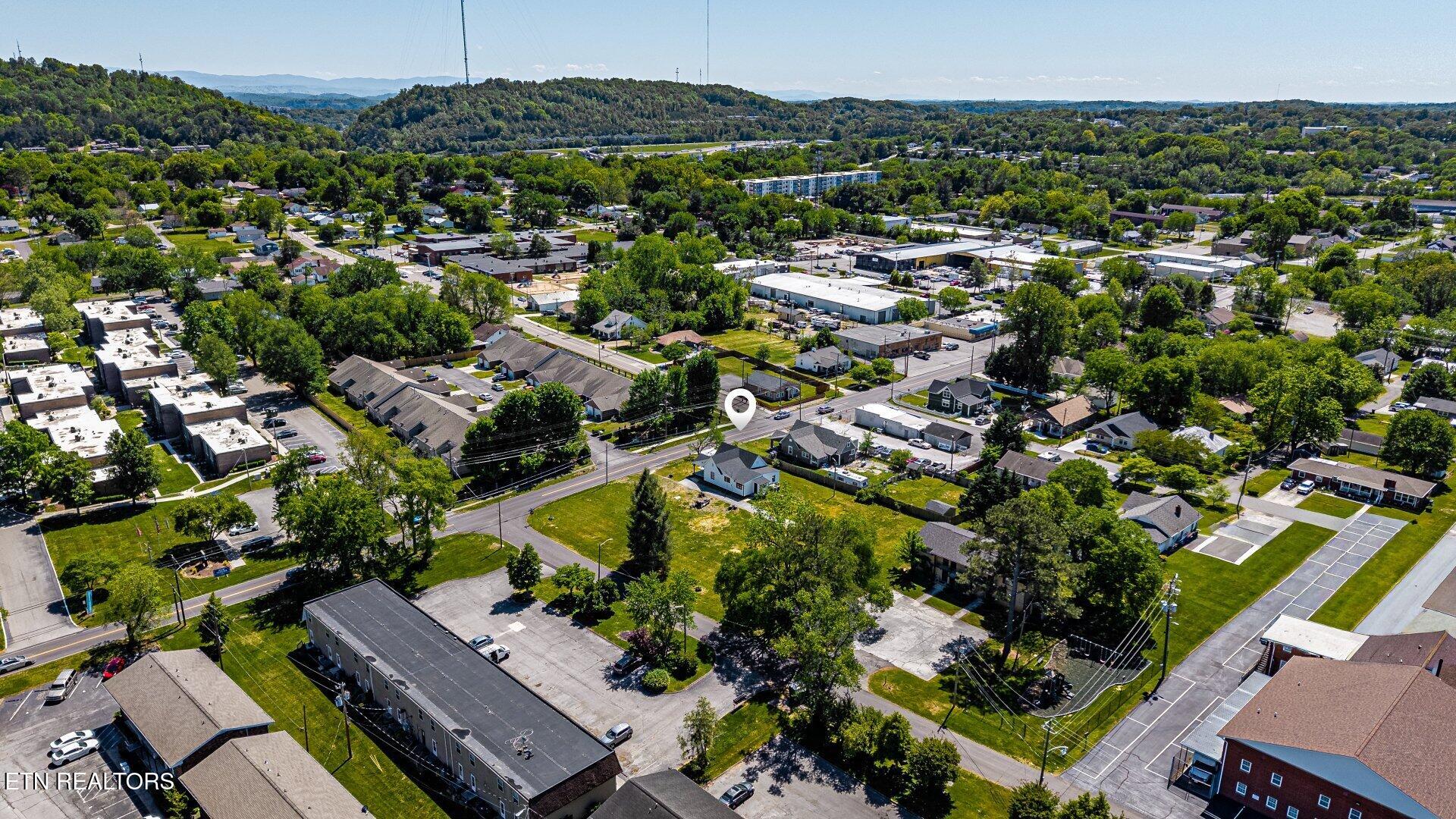 507 E Inskip Drive Knoxville TN 37912