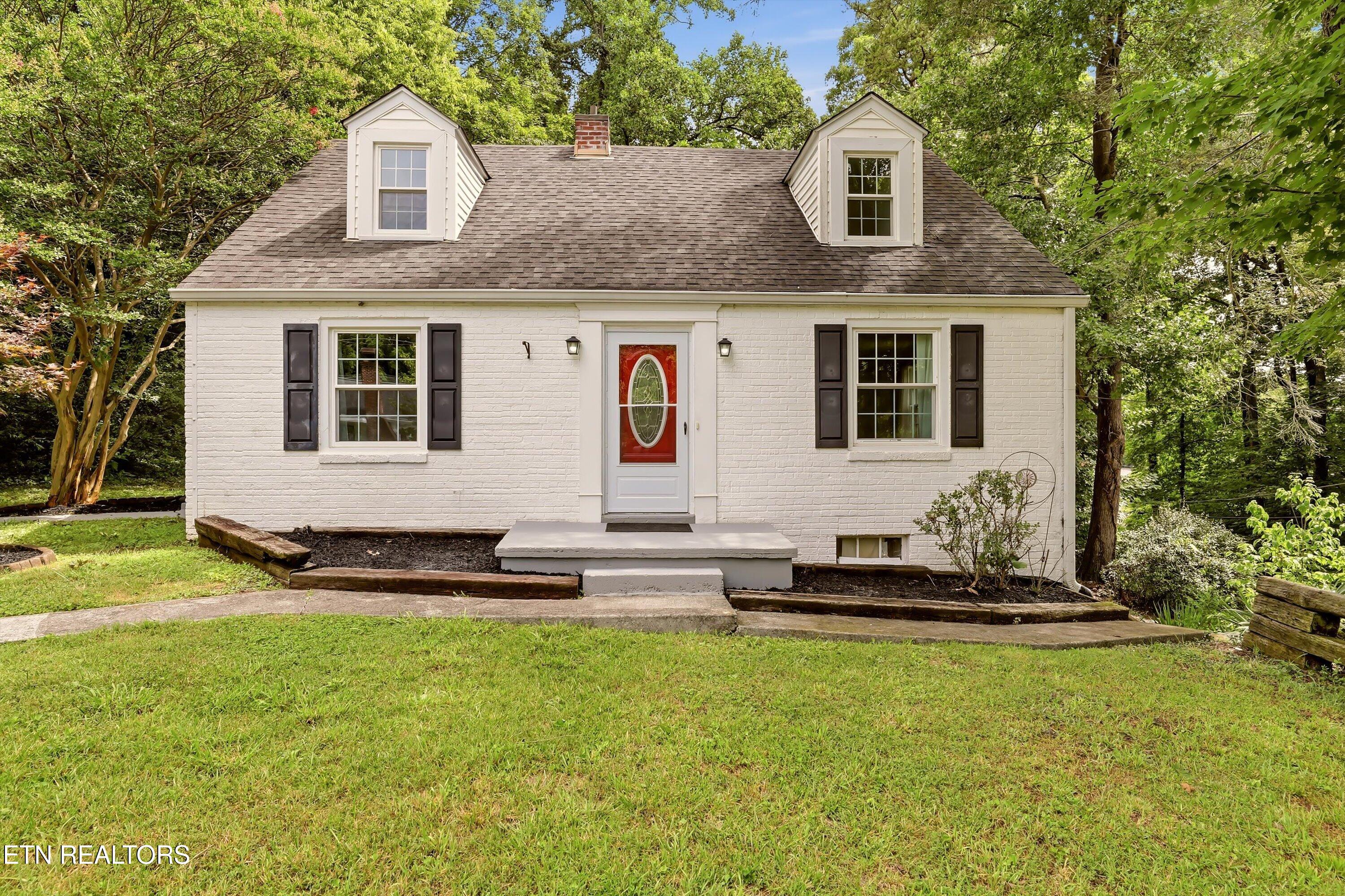 5512 Lake Shore Drive Knoxville TN 37920