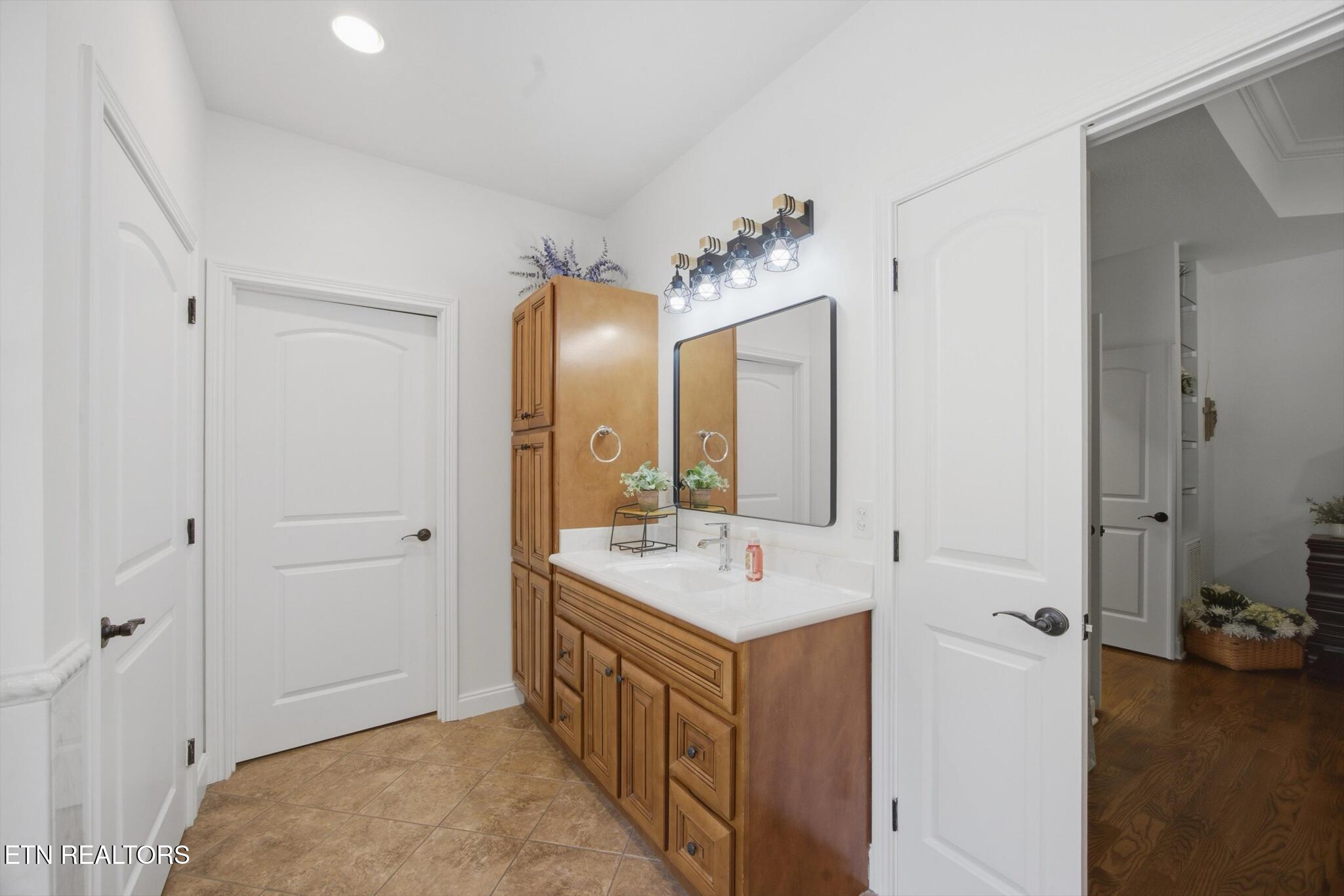 2203 Covered Bridge Boulevard Knoxville TN 37932