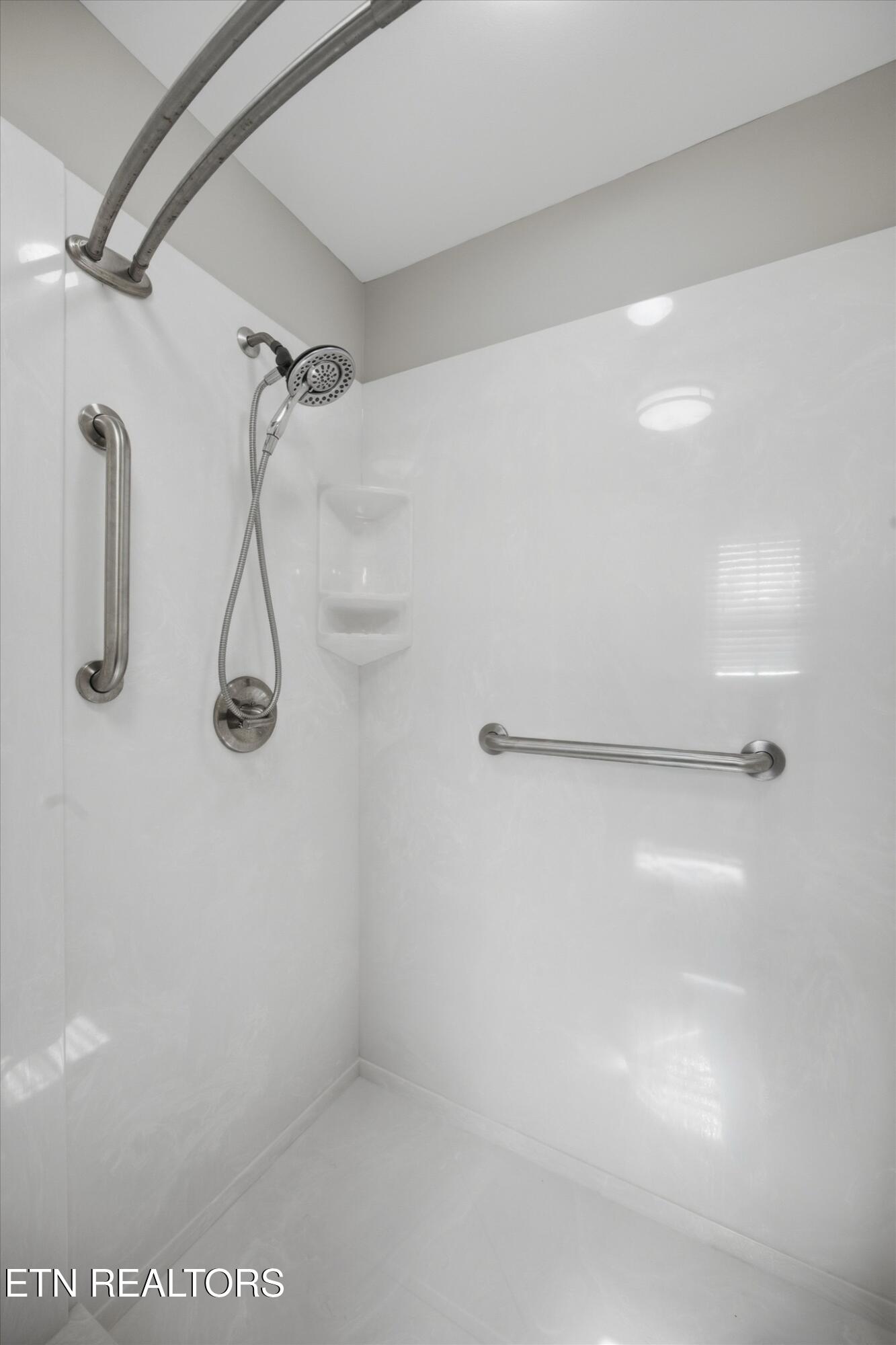 2203 Covered Bridge Boulevard Knoxville TN 37932