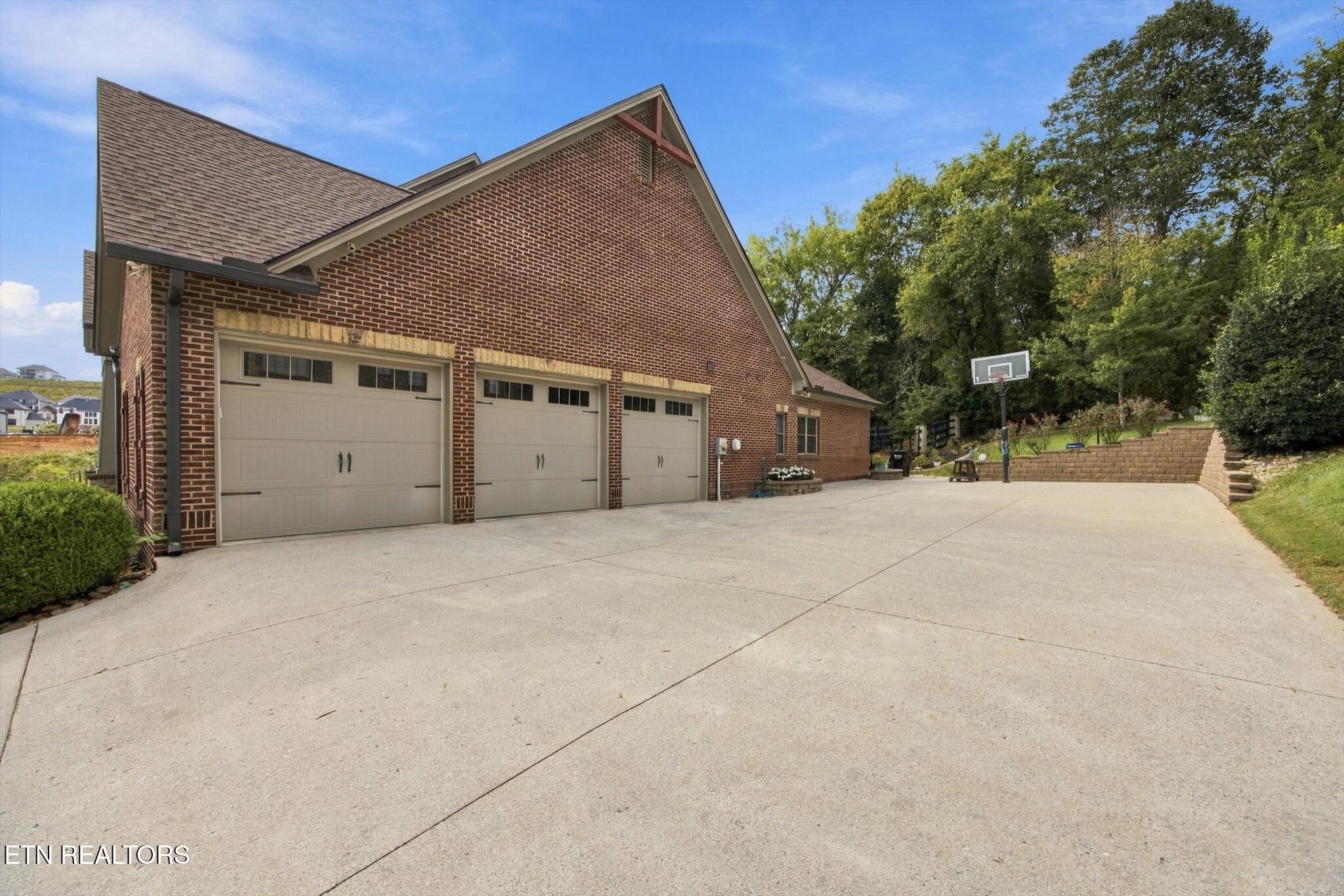 2203 Covered Bridge Boulevard Knoxville TN 37932