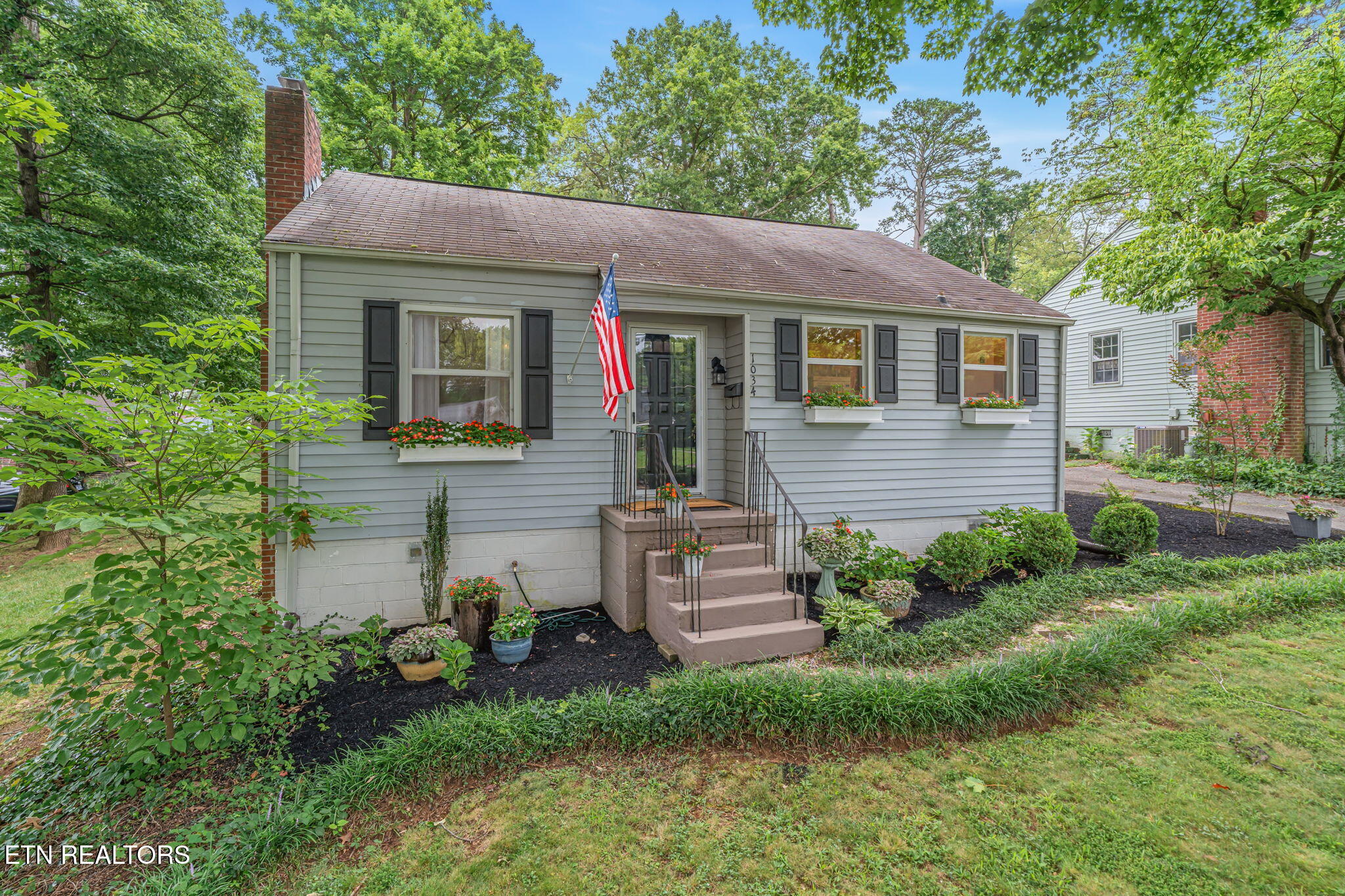 1034 E Churchwell Avenue Knoxville TN 37917