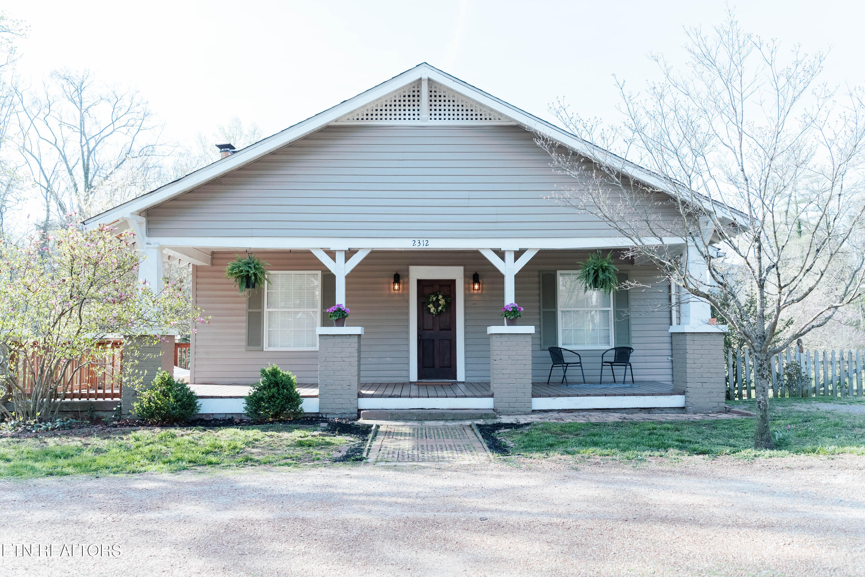 2312 Cedar Lane Knoxville TN 37918