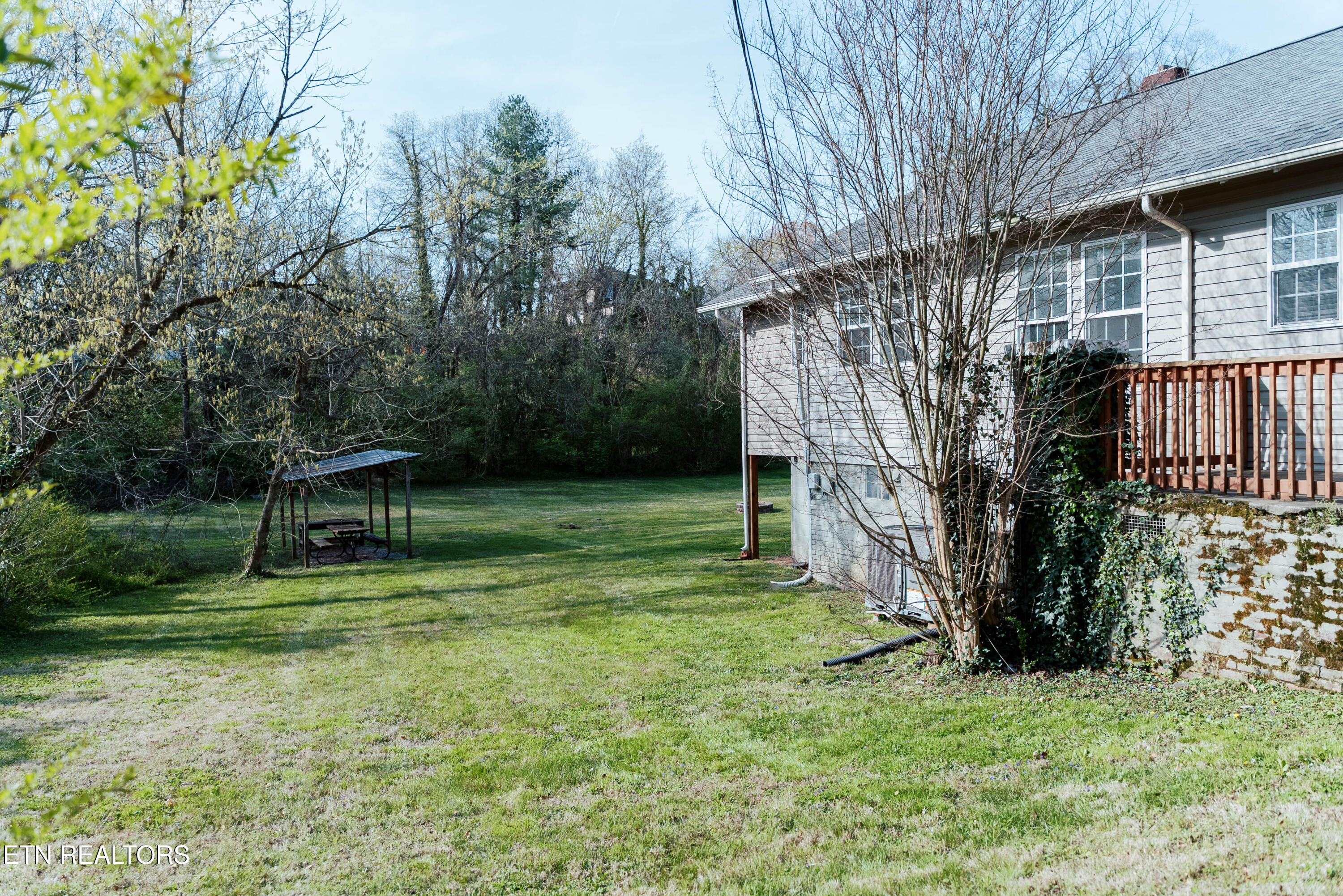 2312 Cedar Lane Knoxville TN 37918