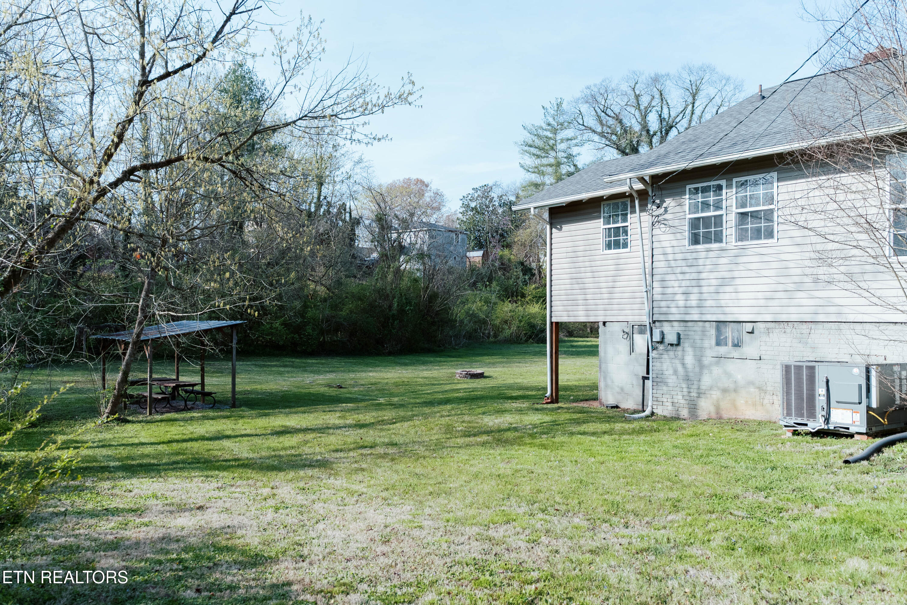 2312 Cedar Lane Knoxville TN 37918