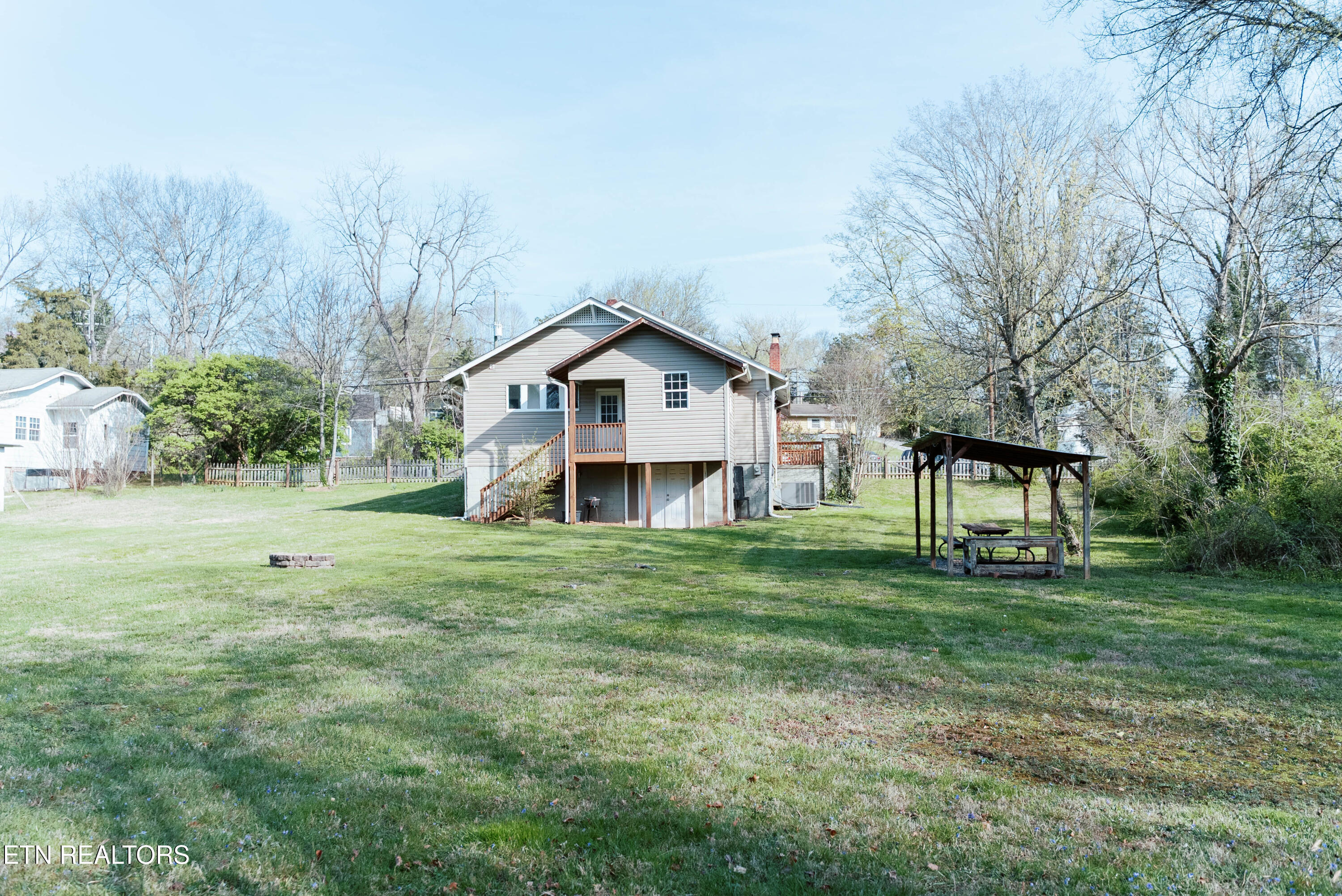 2312 Cedar Lane Knoxville TN 37918