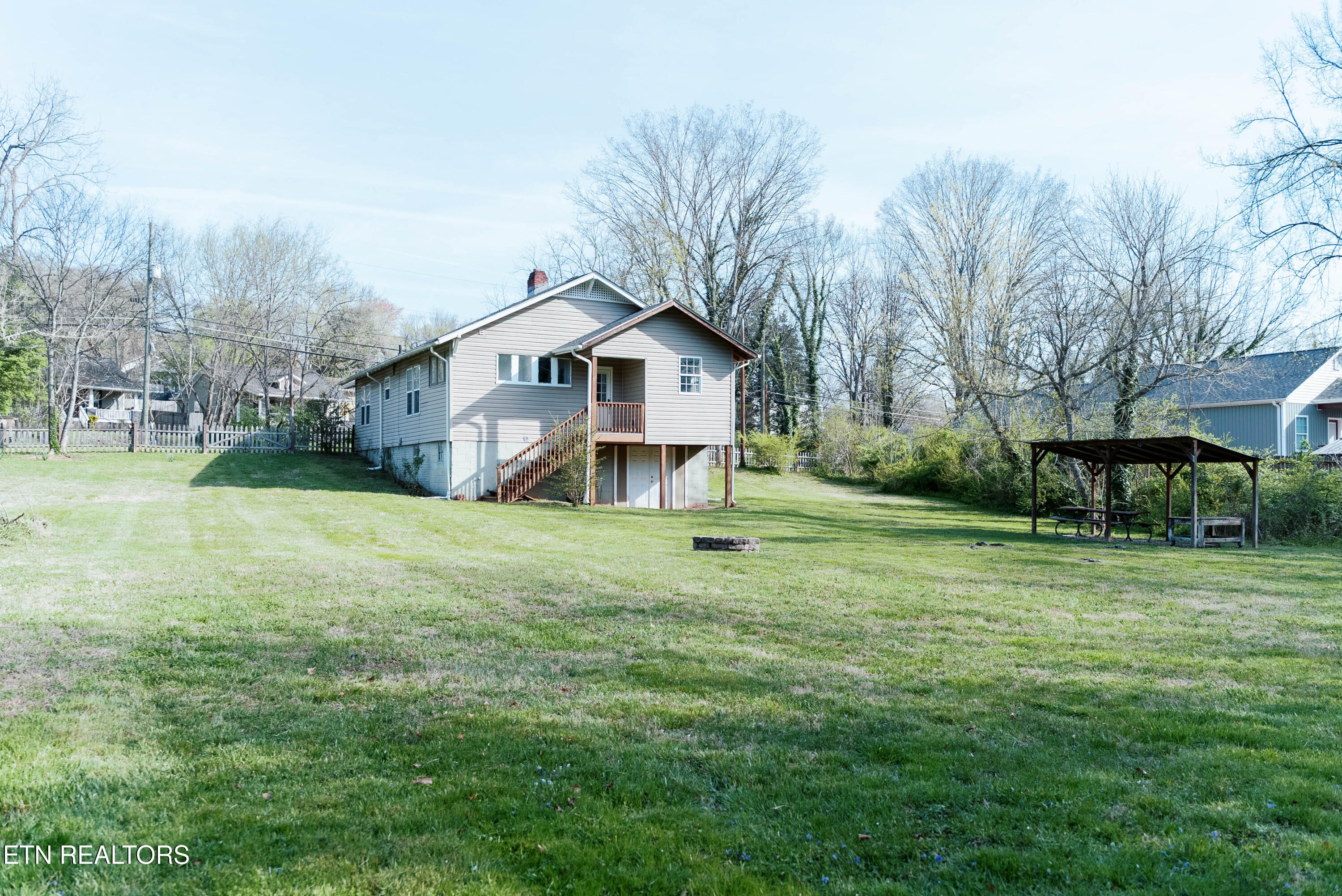 2312 Cedar Lane Knoxville TN 37918