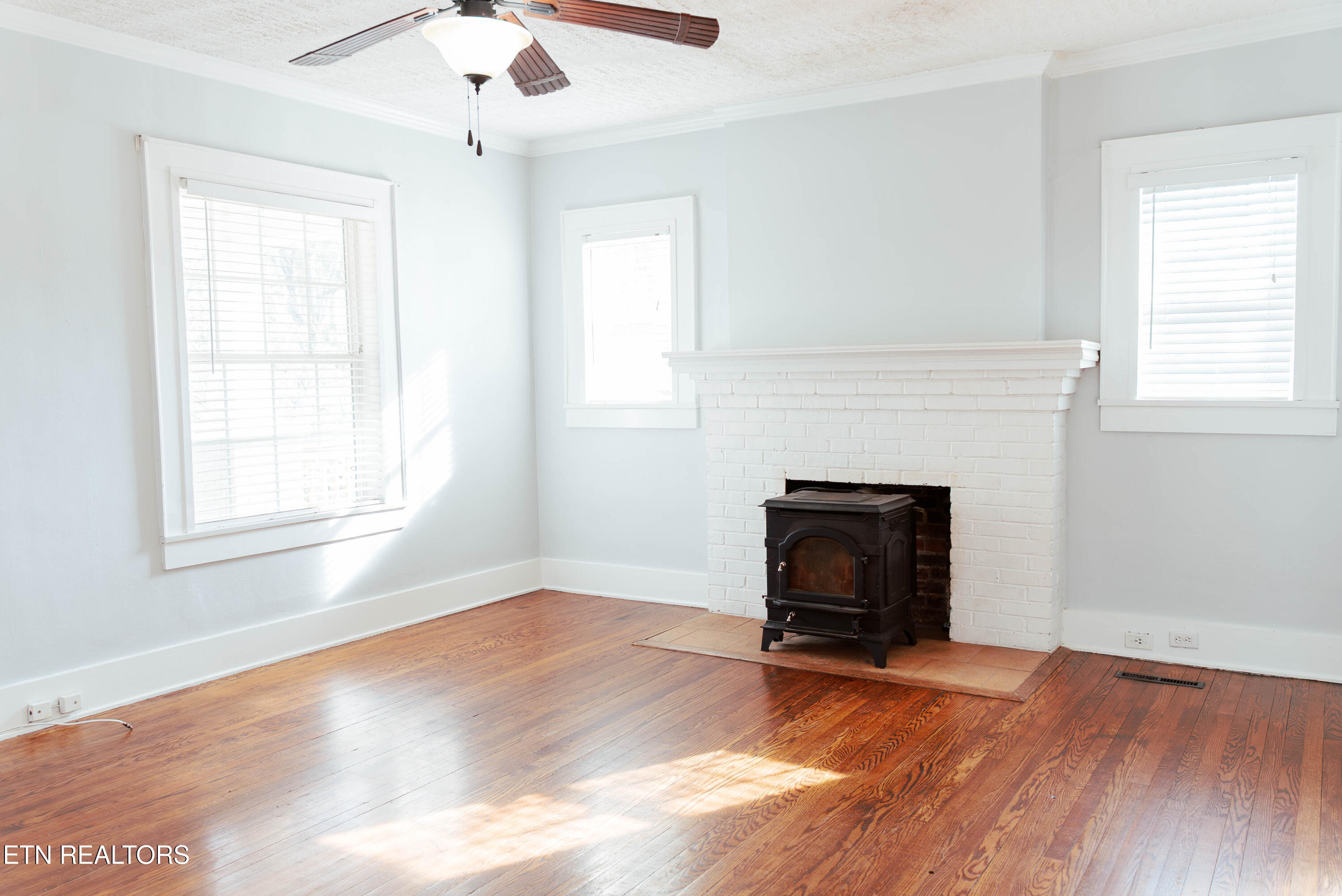 2312 Cedar Lane Knoxville TN 37918