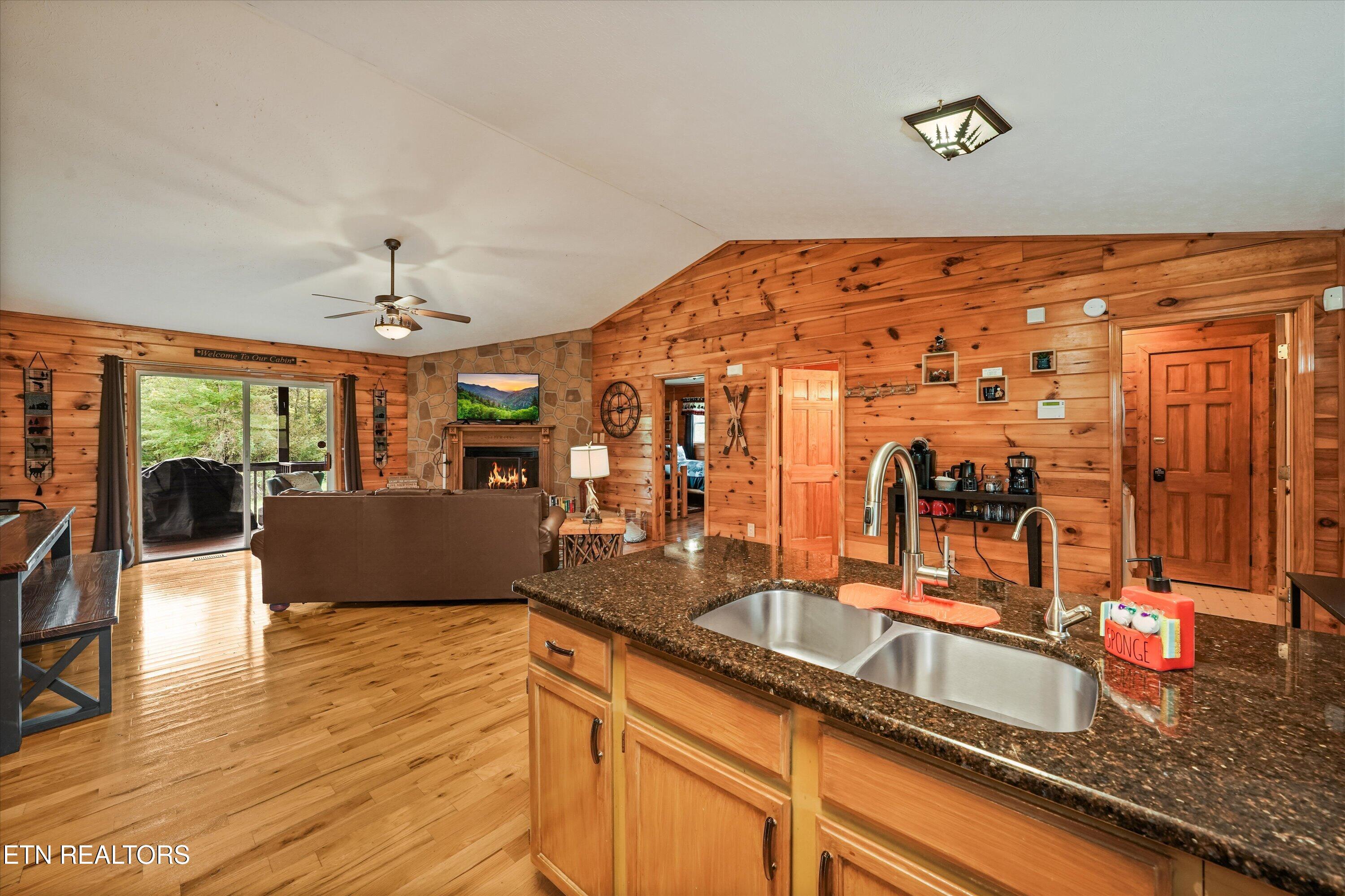 1417 Tiffany Cove Way Sevierville TN 37862