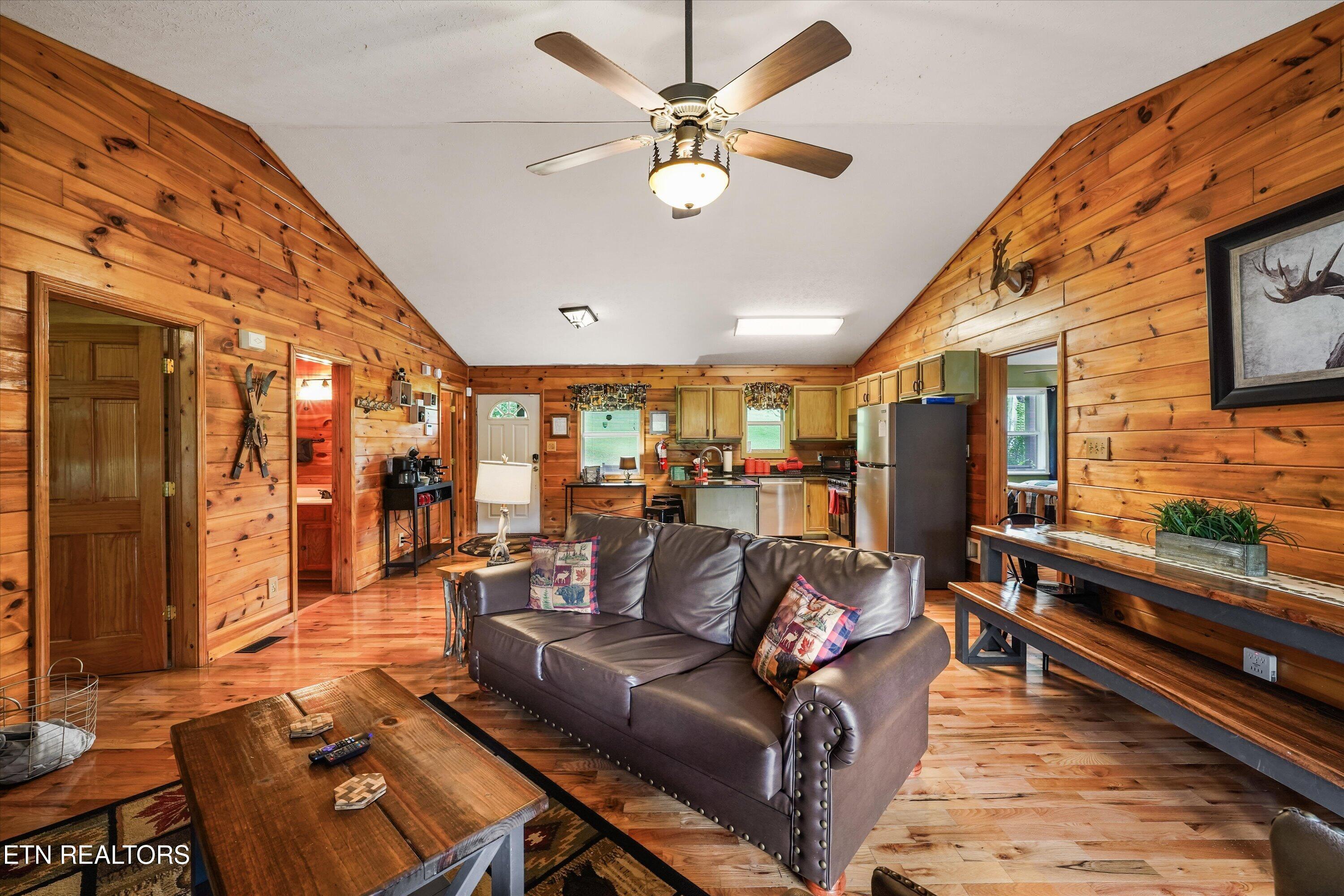 1417 Tiffany Cove Way Sevierville TN 37862