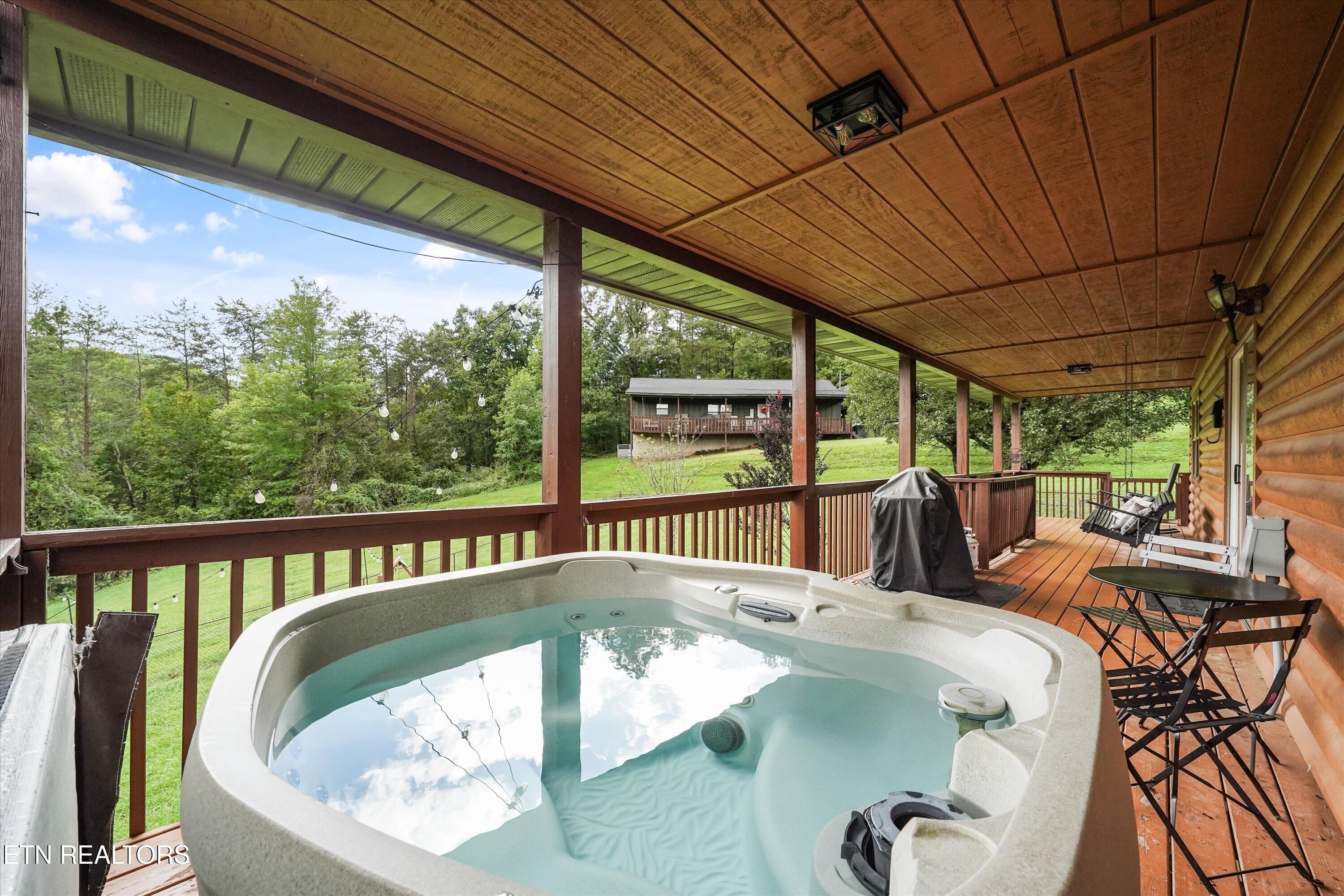 1417 Tiffany Cove Way Sevierville TN 37862