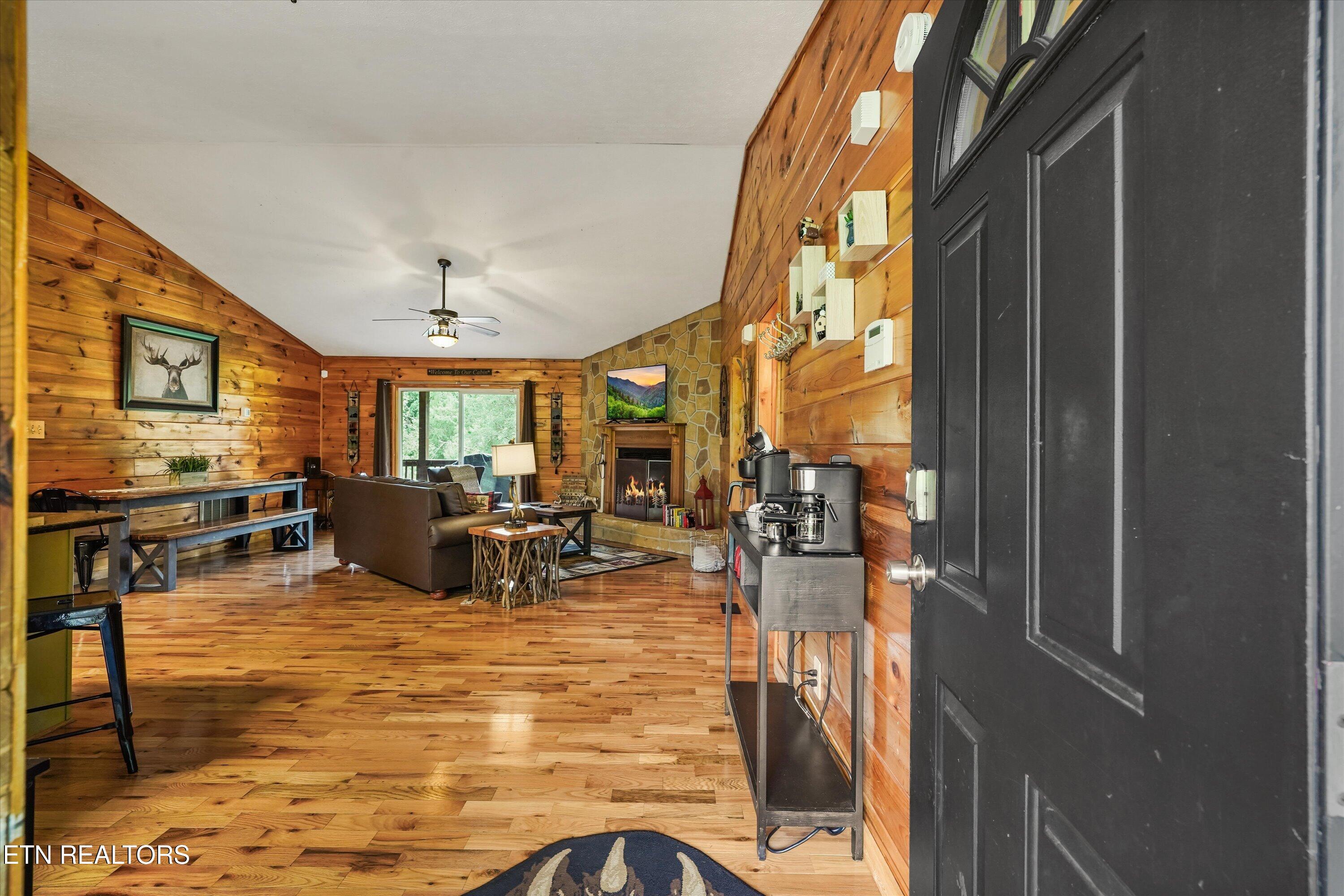 1417 Tiffany Cove Way Sevierville TN 37862