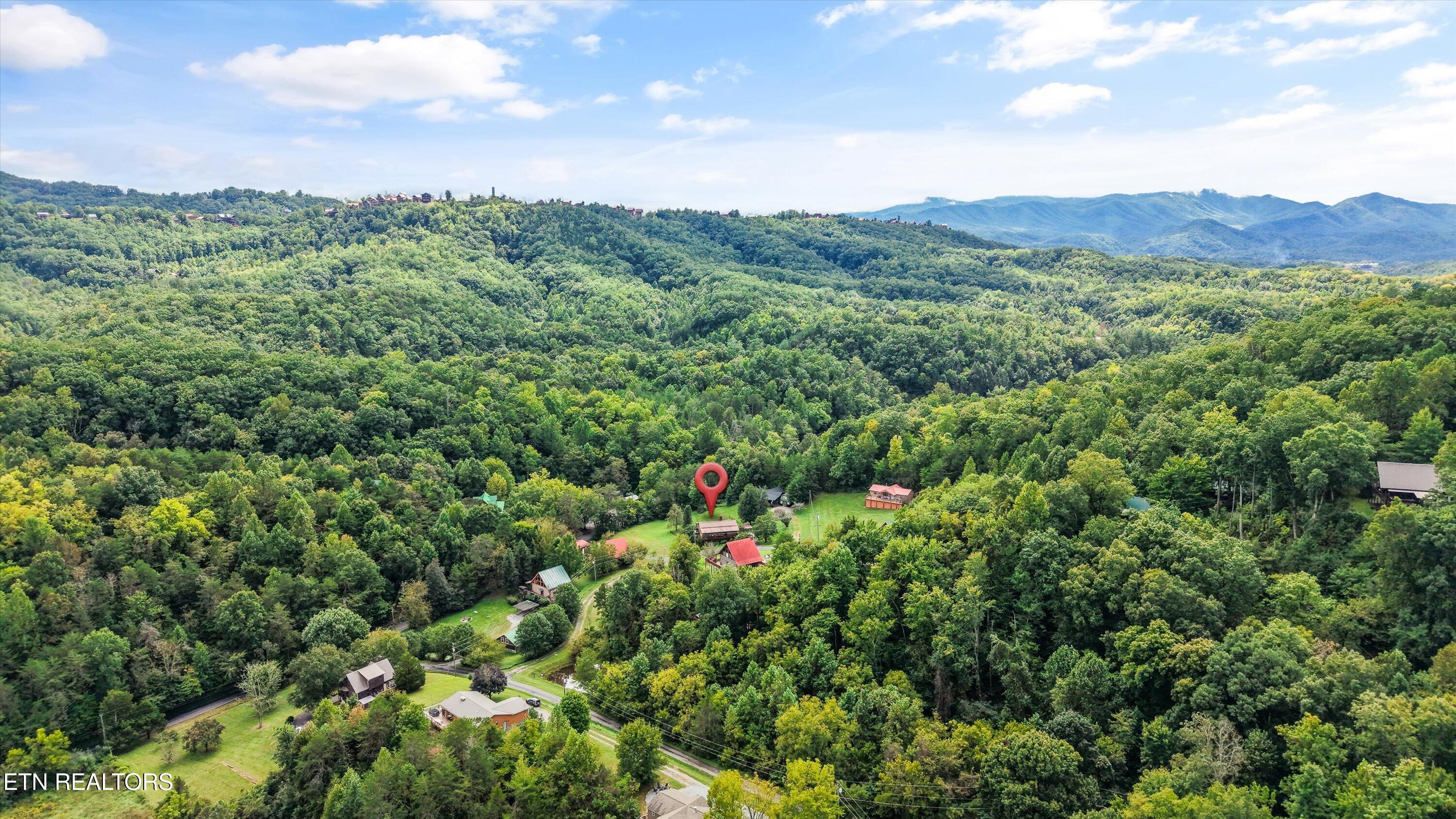 1417 Tiffany Cove Way Sevierville TN 37862