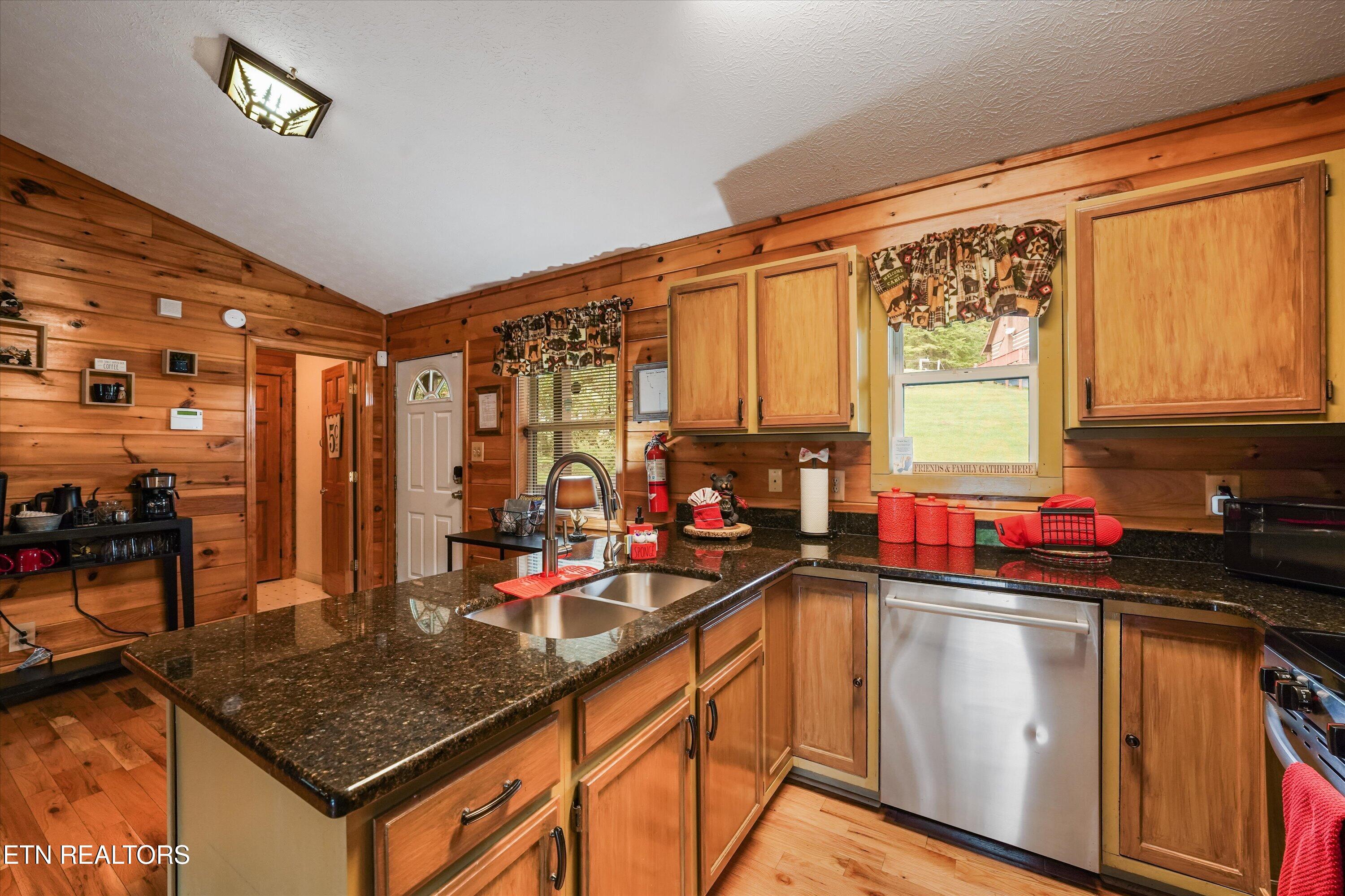 1417 Tiffany Cove Way Sevierville TN 37862
