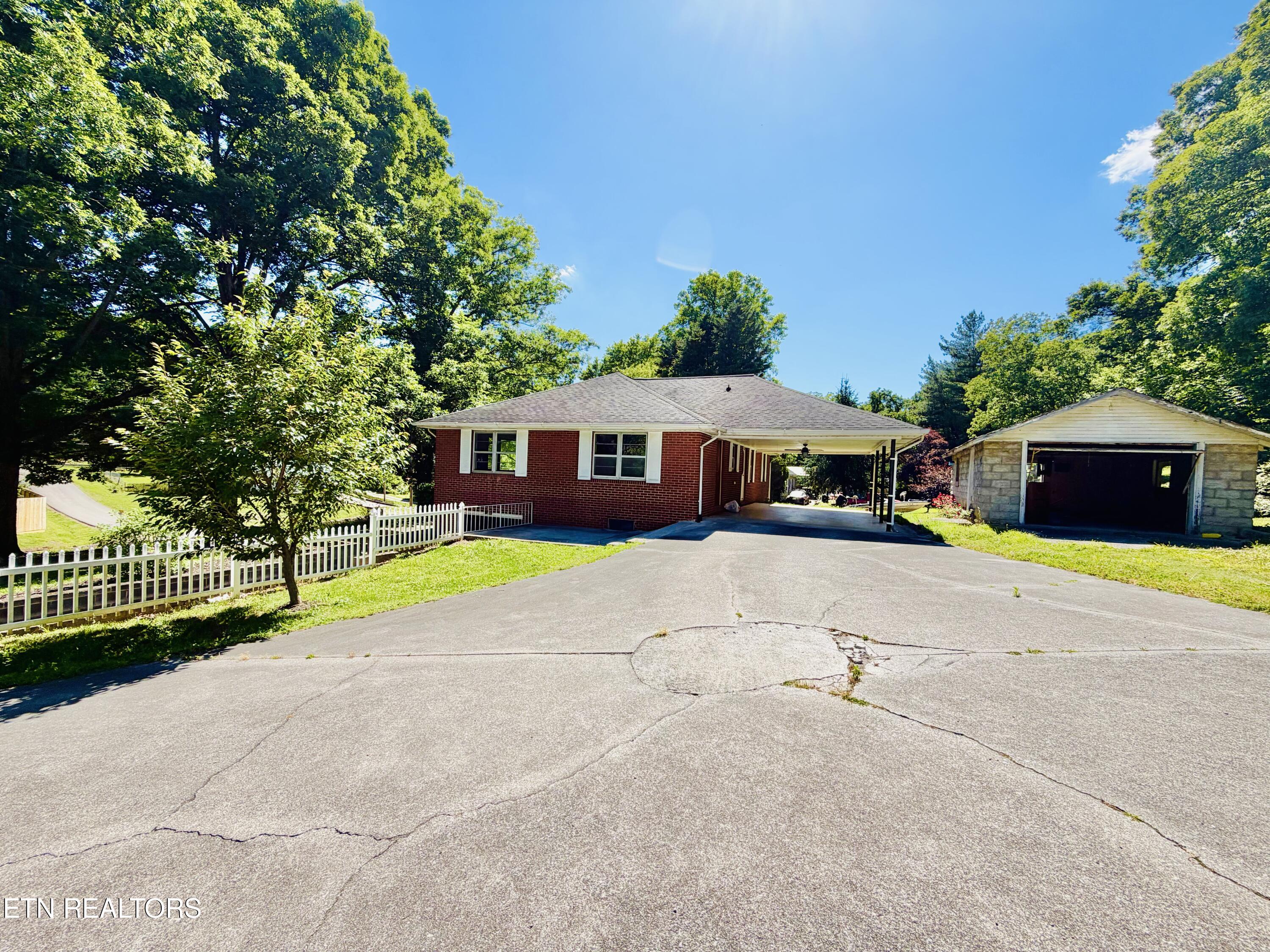 2837 Wildwood Road Maryville TN 37804