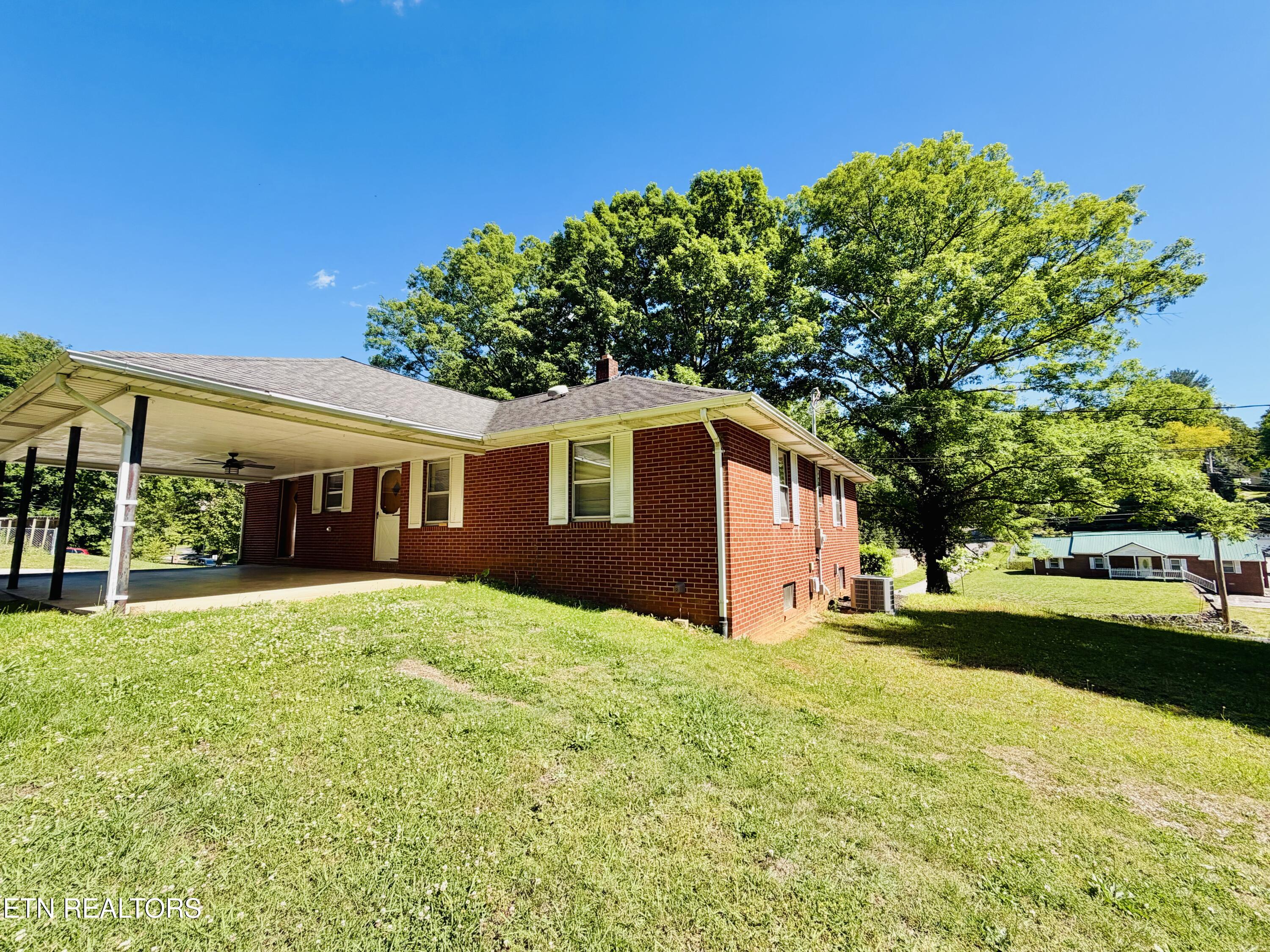 2837 Wildwood Road Maryville TN 37804