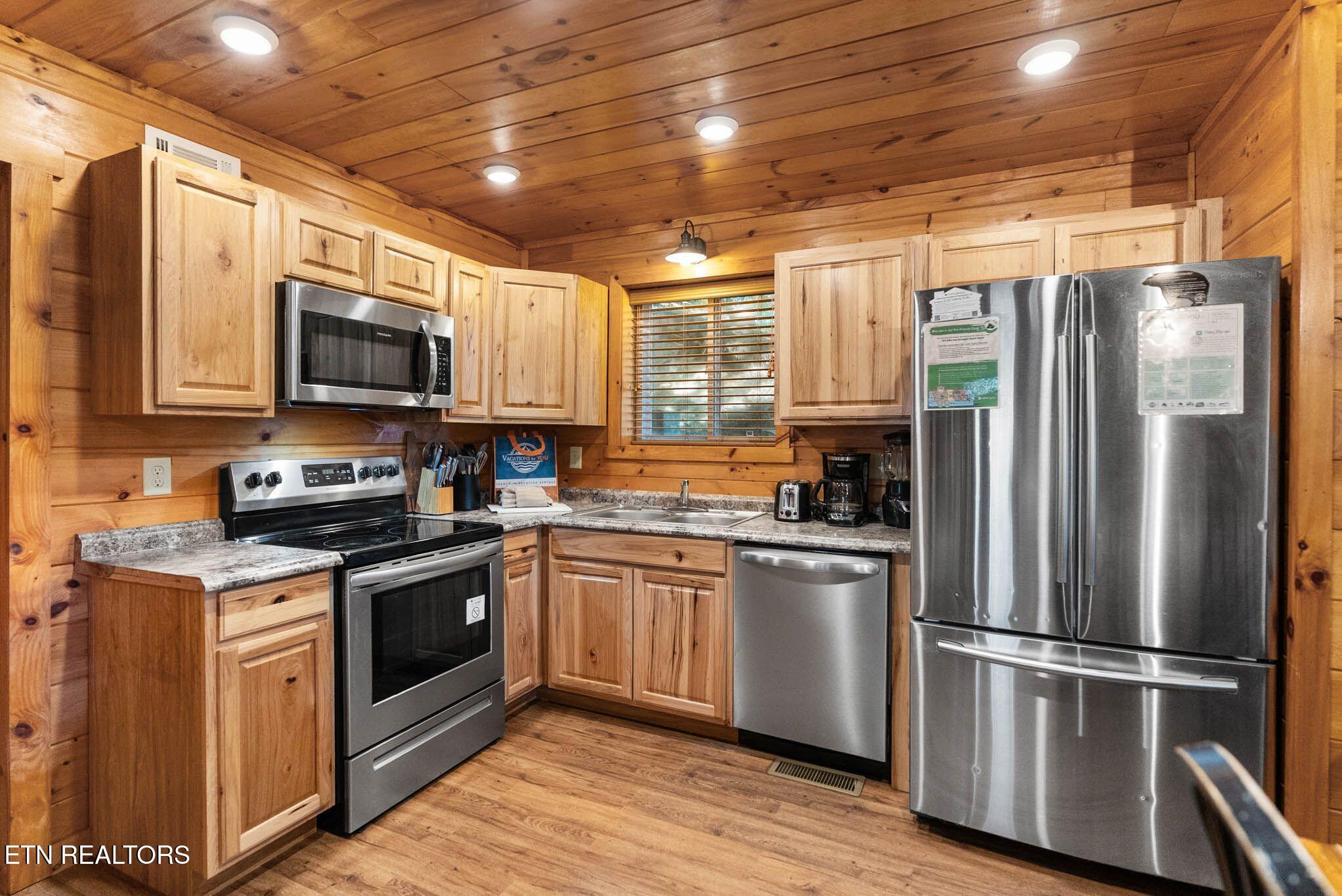 2123 Luzerne Drive Gatlinburg TN 37738