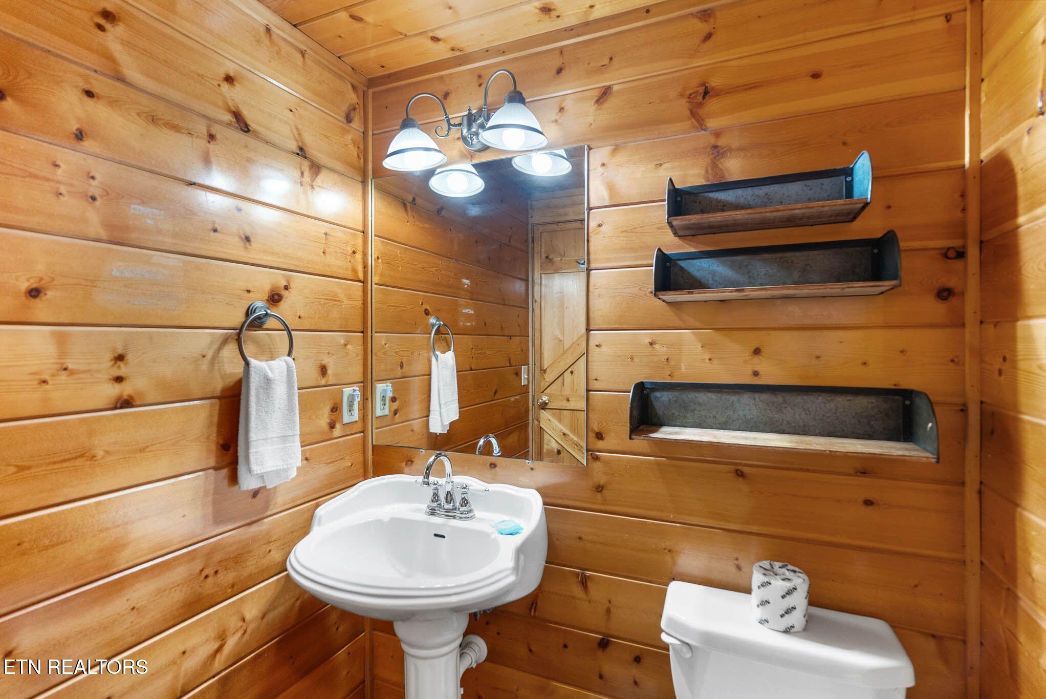 2123 Luzerne Drive Gatlinburg TN 37738