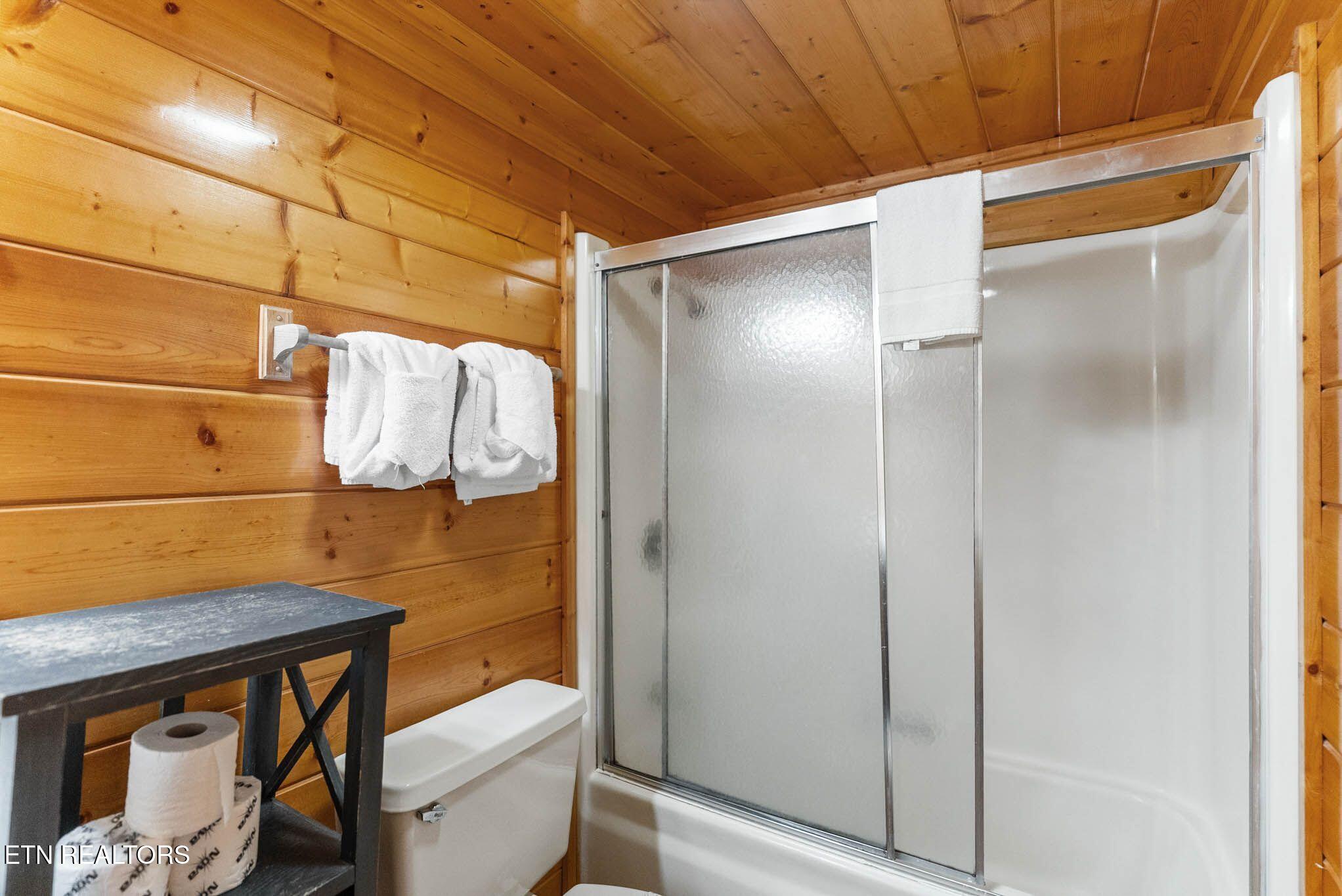 2123 Luzerne Drive Gatlinburg TN 37738