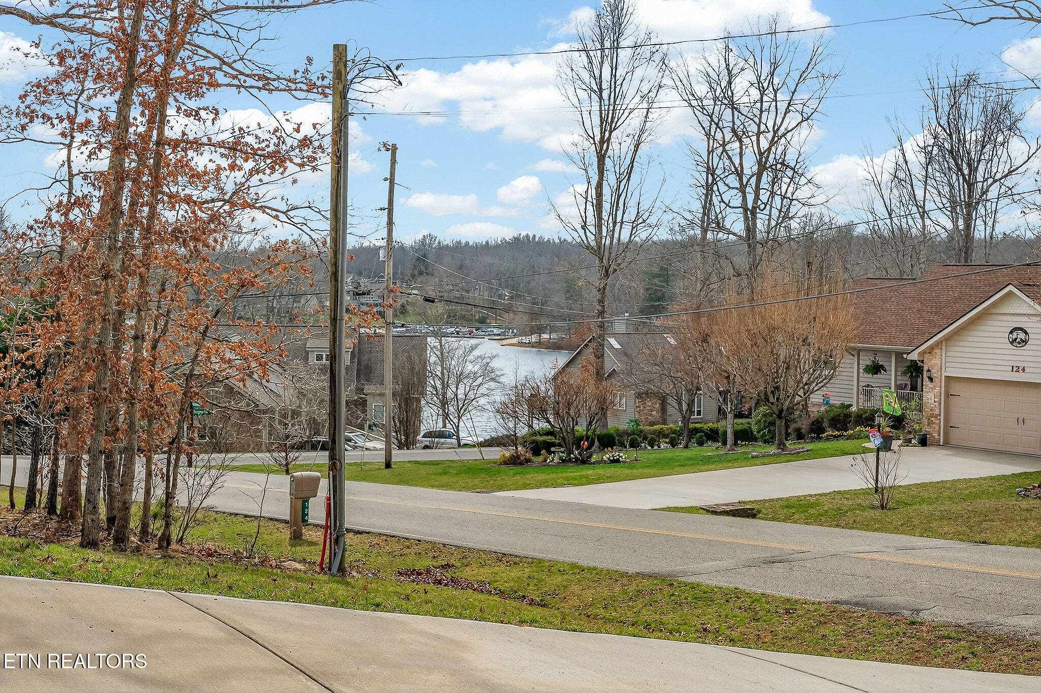 123 Lakewood Drive Crossville TN 38558
