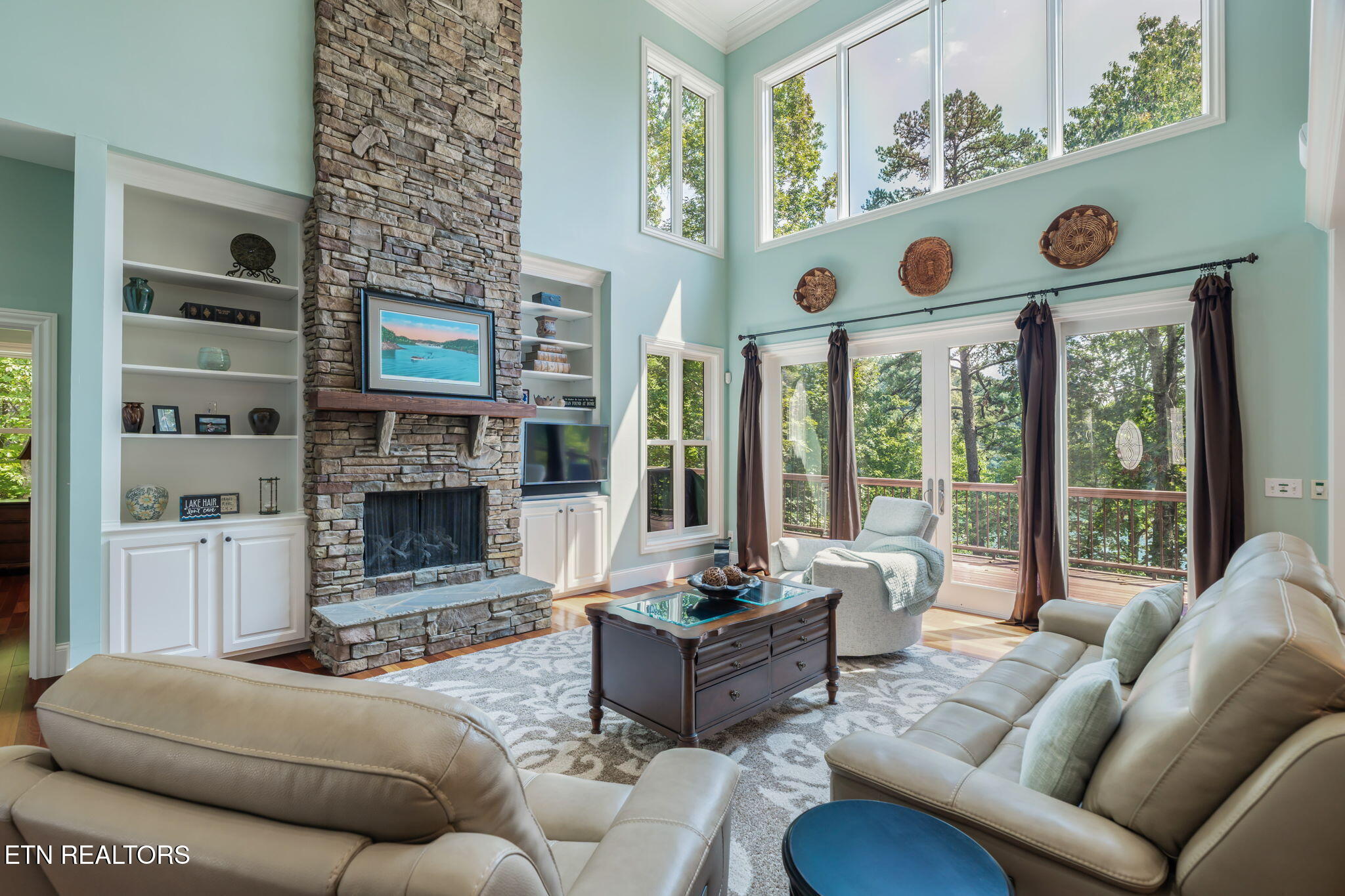 455 S Shorewood Lane Caryville TN 37714