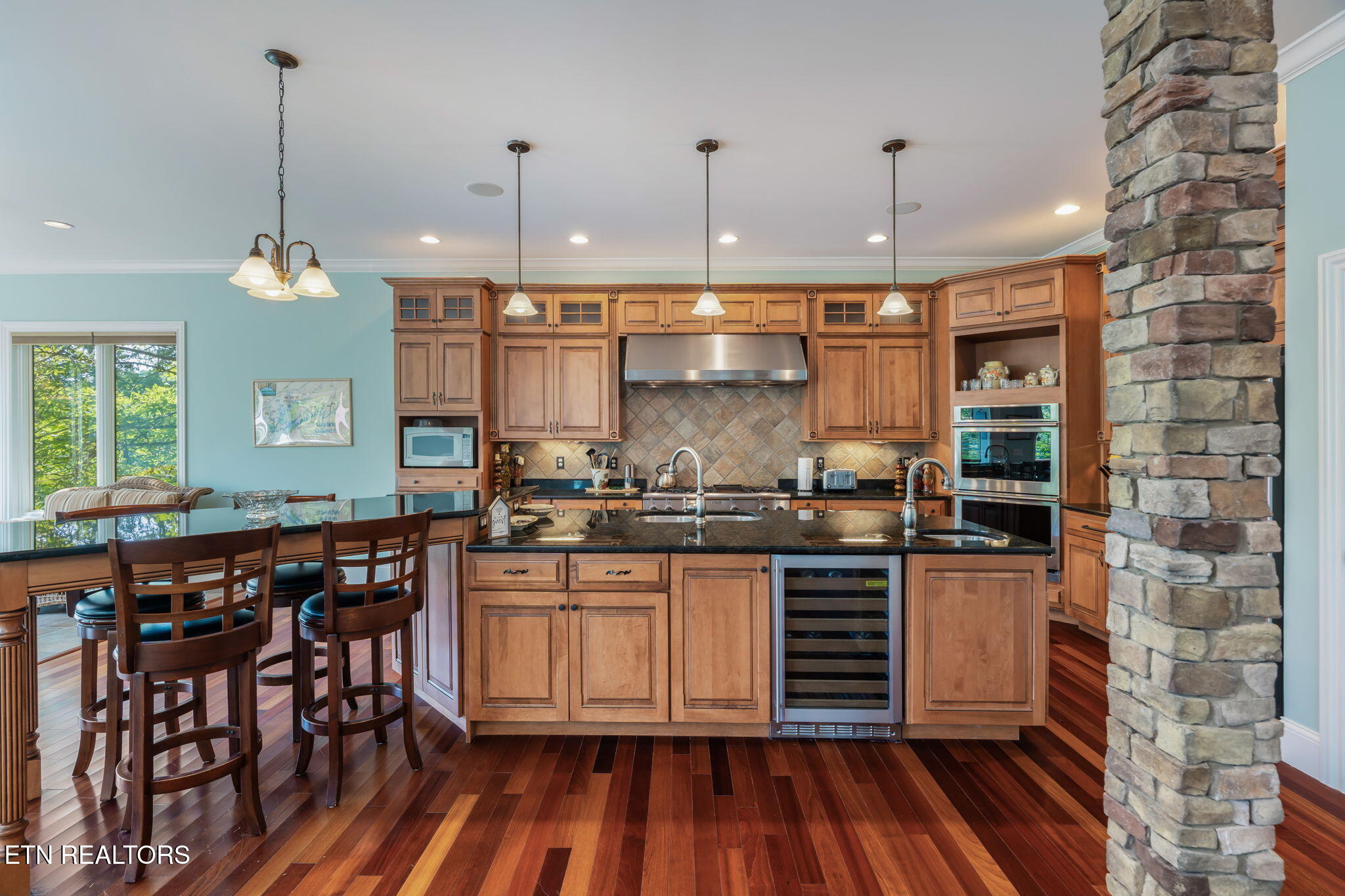 455 S Shorewood Lane Caryville TN 37714