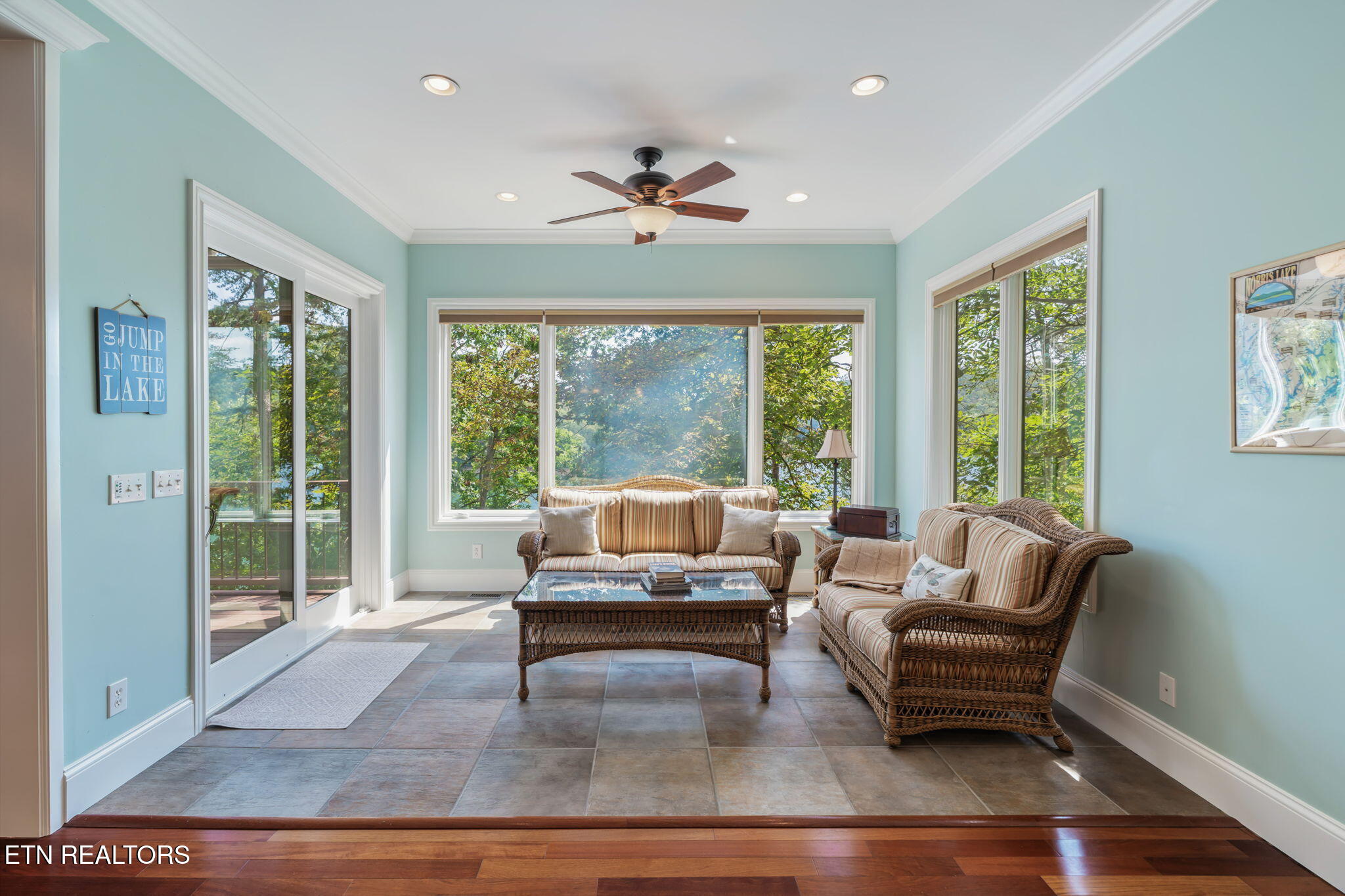 455 S Shorewood Lane Caryville TN 37714