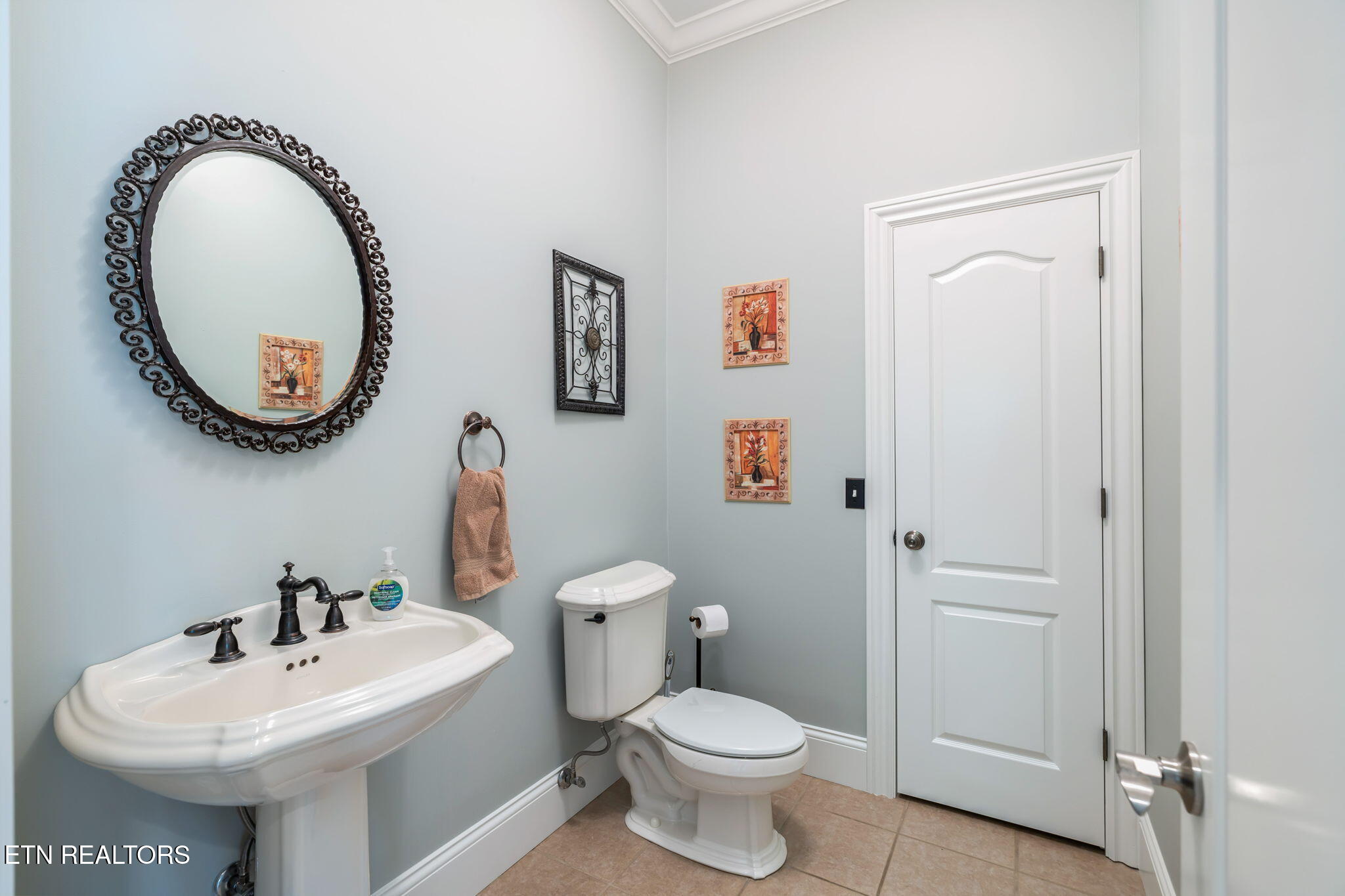 455 S Shorewood Lane Caryville TN 37714