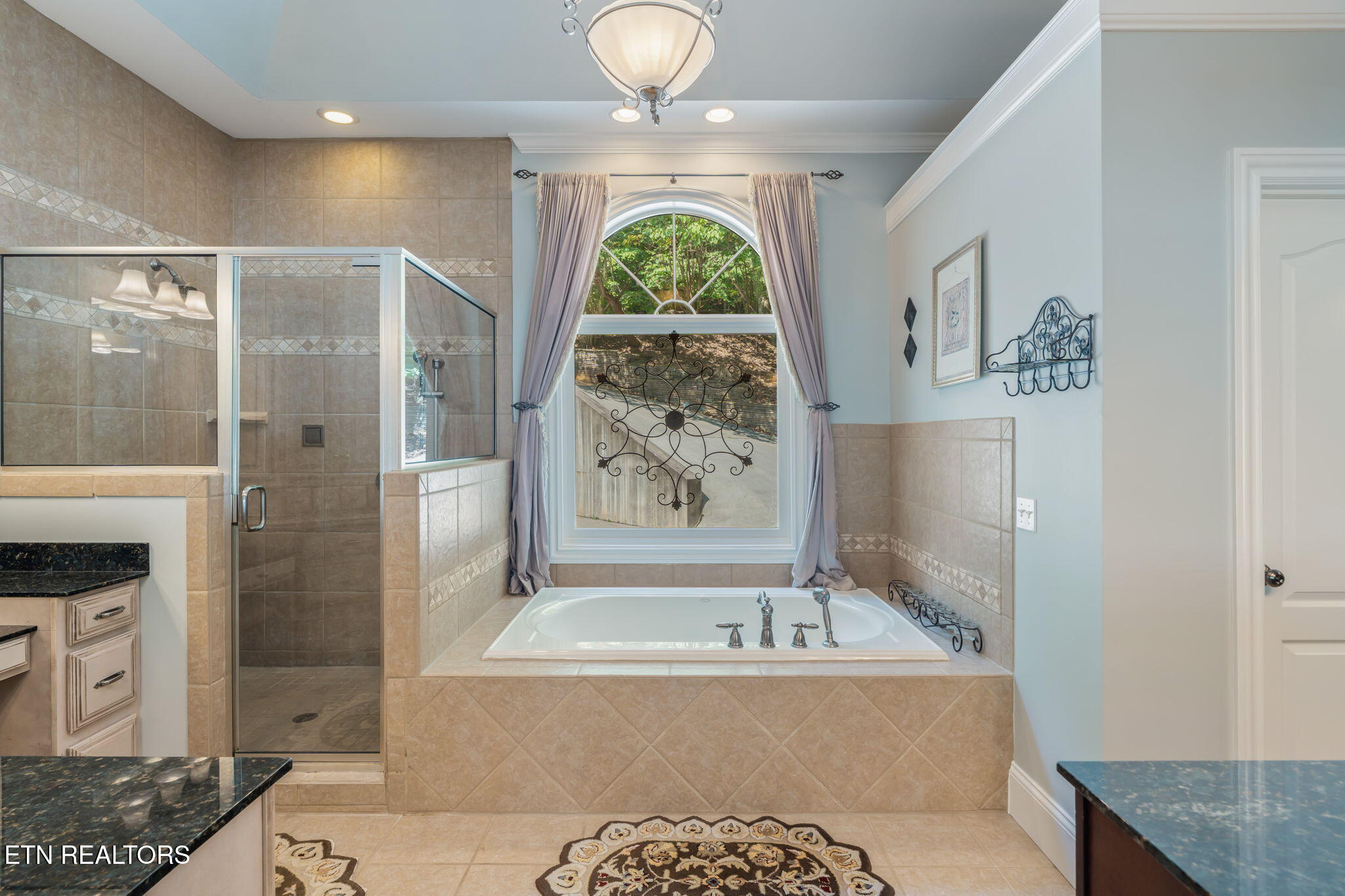 455 S Shorewood Lane Caryville TN 37714