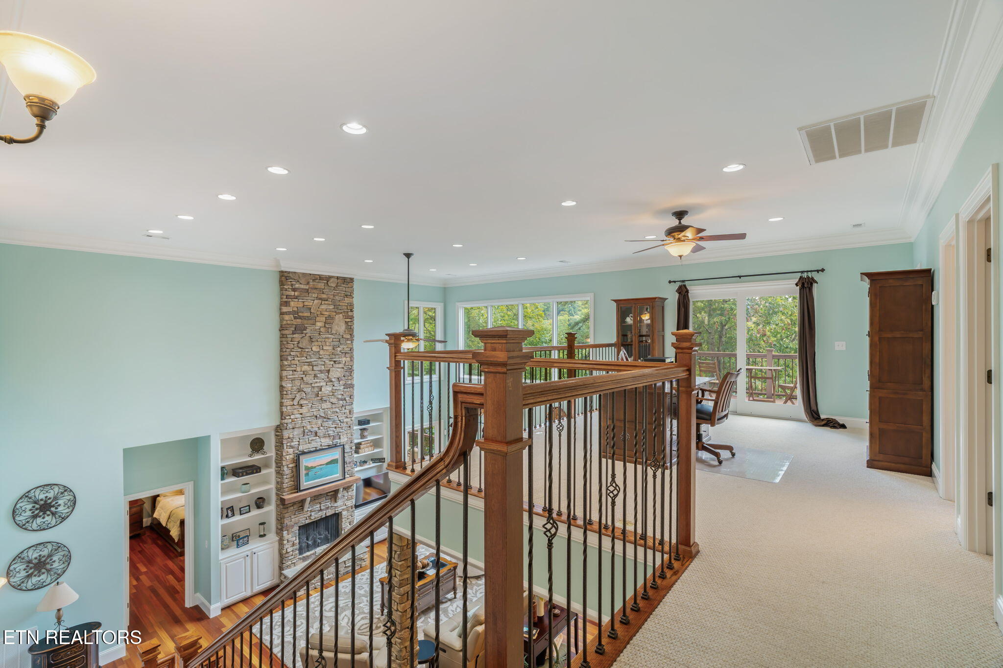 455 S Shorewood Lane Caryville TN 37714