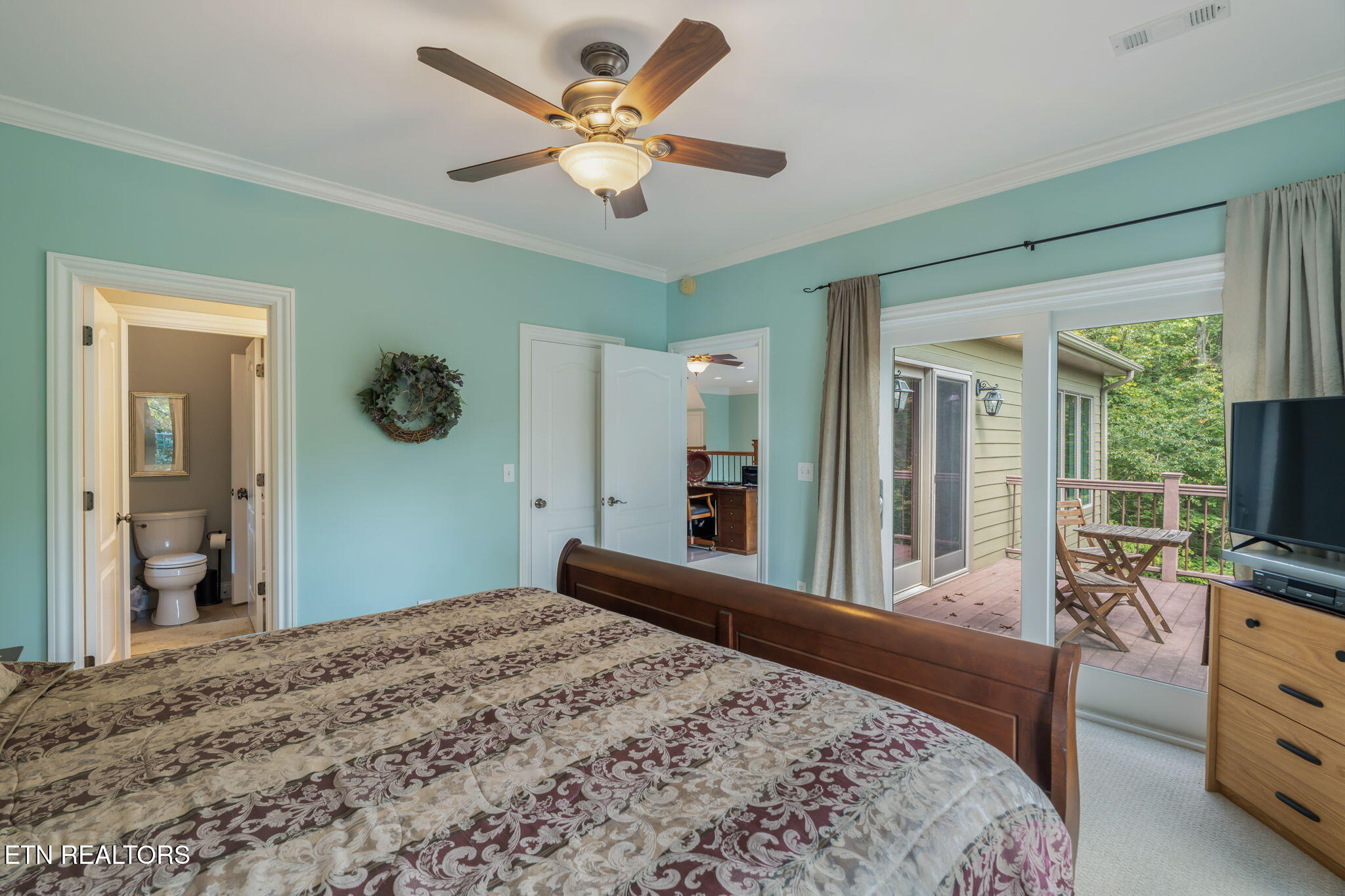 455 S Shorewood Lane Caryville TN 37714