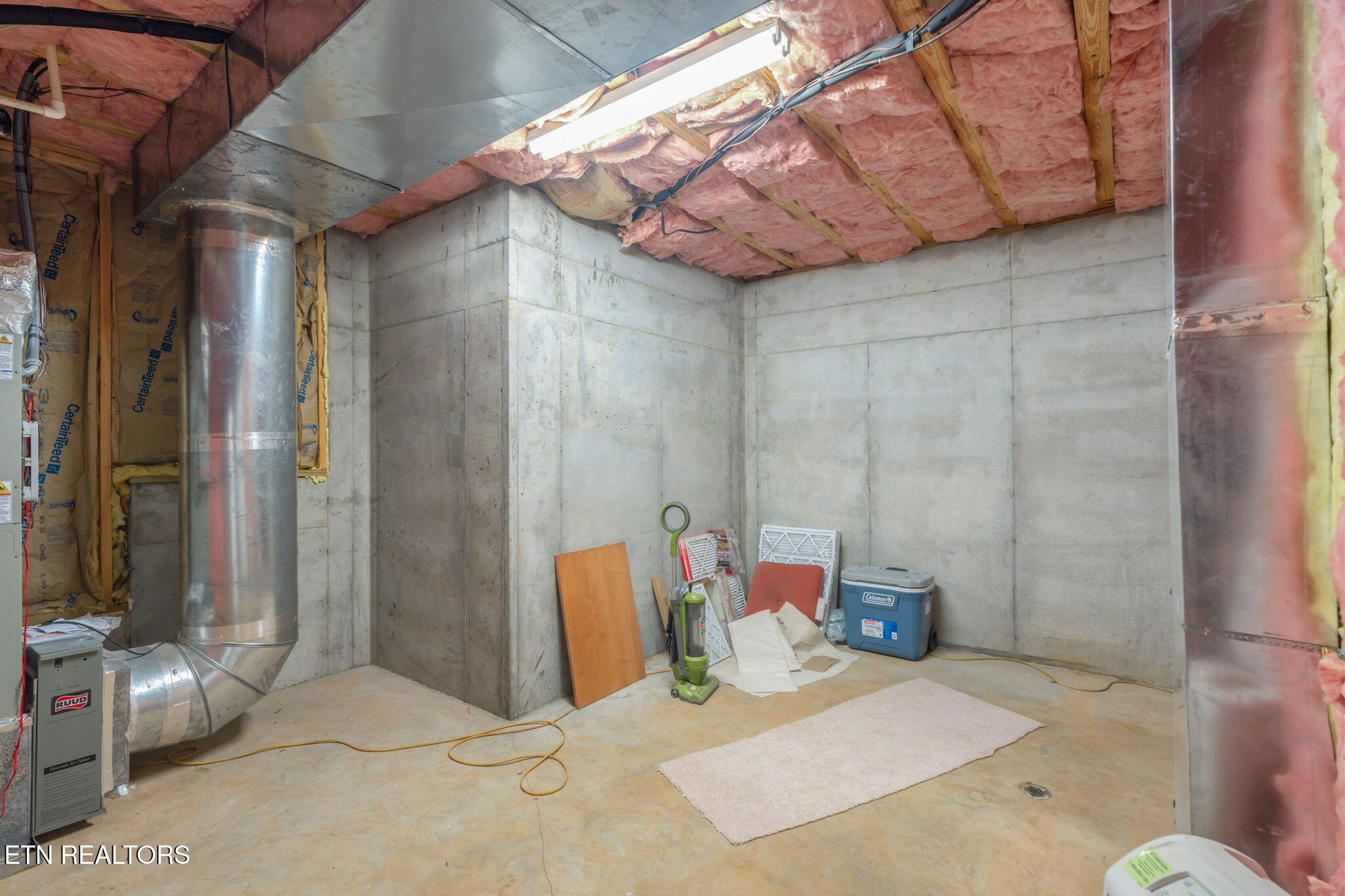 455 S Shorewood Lane Caryville TN 37714