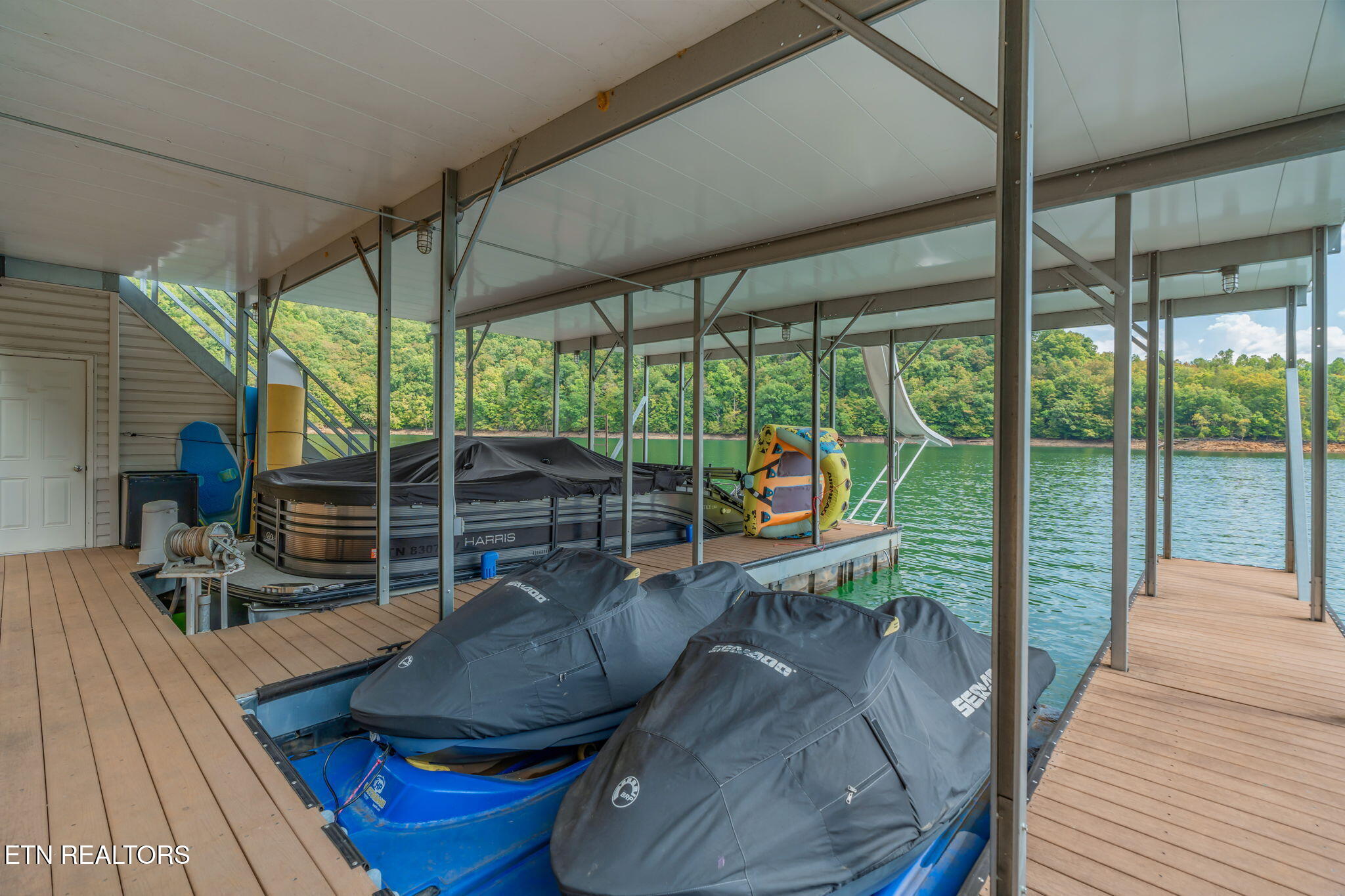 455 S Shorewood Lane Caryville TN 37714