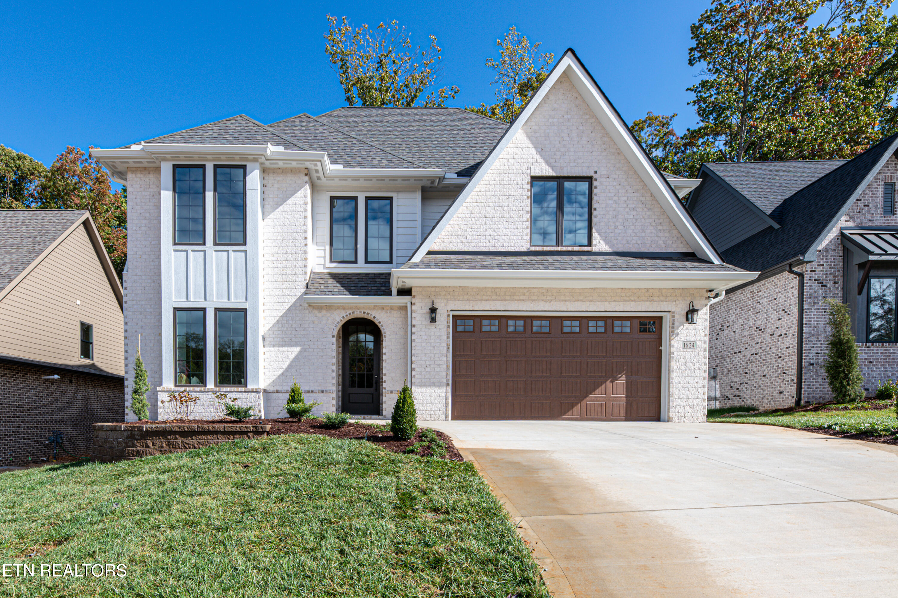 1624 Misty Lake Drive Knoxville TN 37932