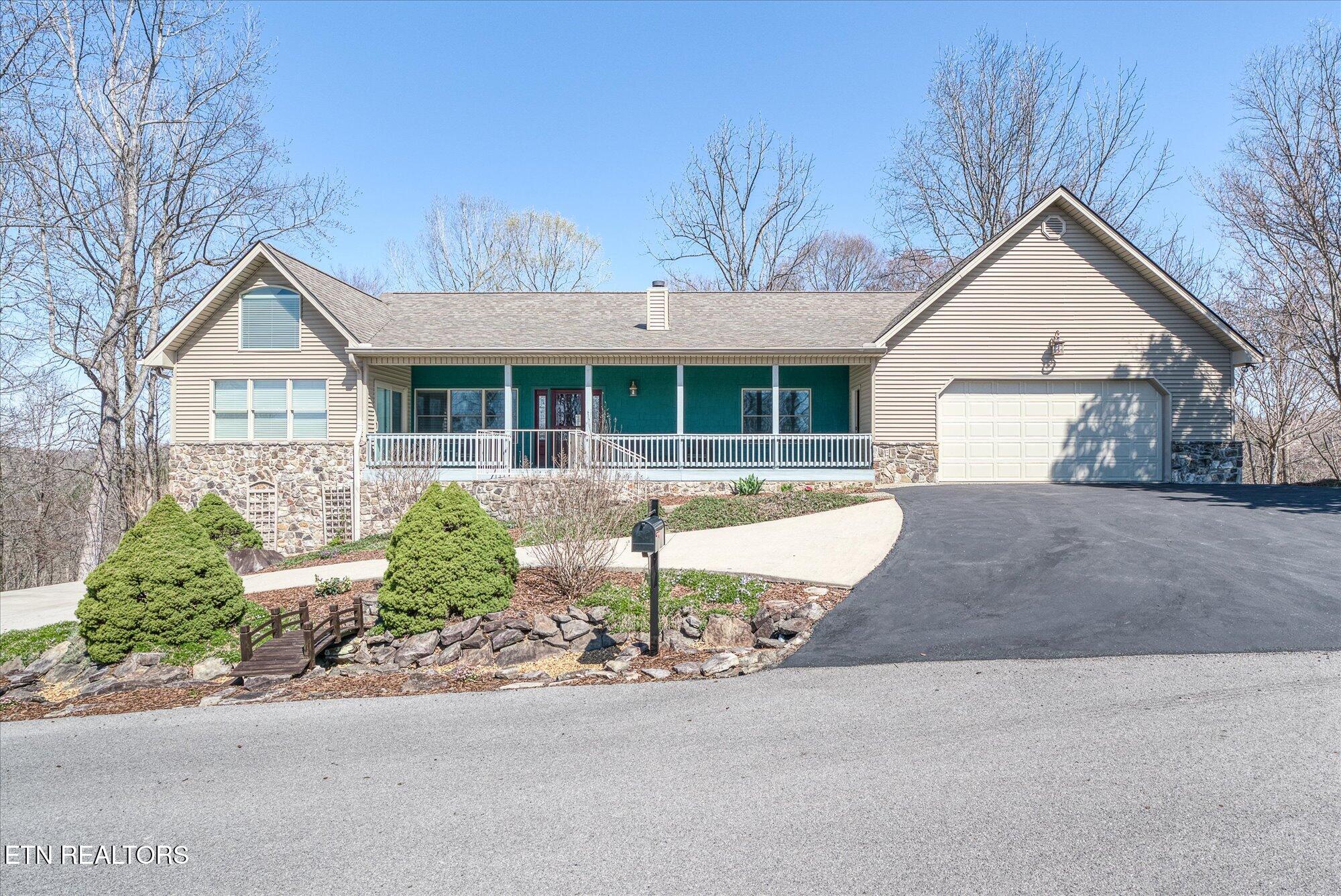 566 Mallard Pointe Road Byrdstown TN 38549