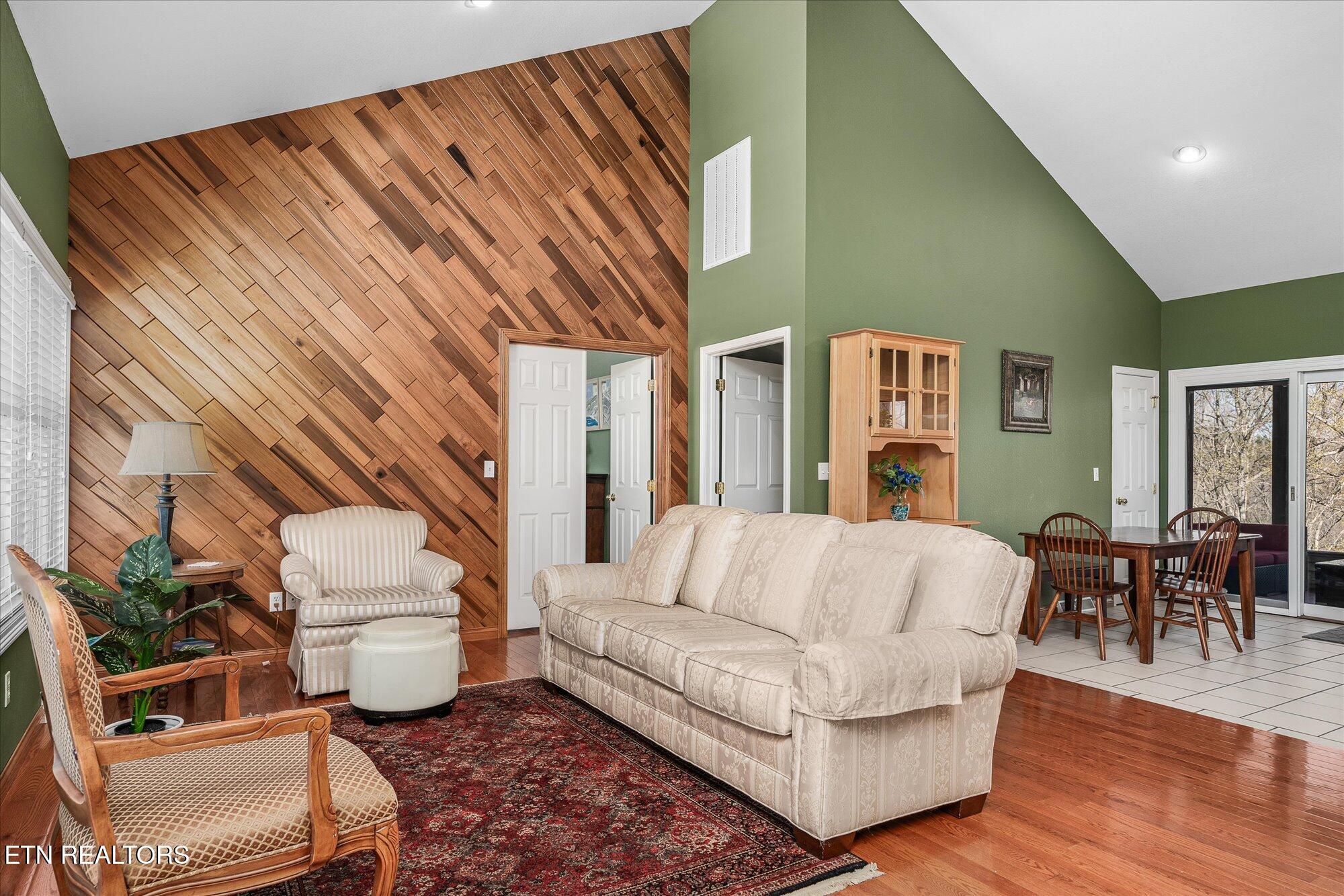 566 Mallard Pointe Road Byrdstown TN 38549