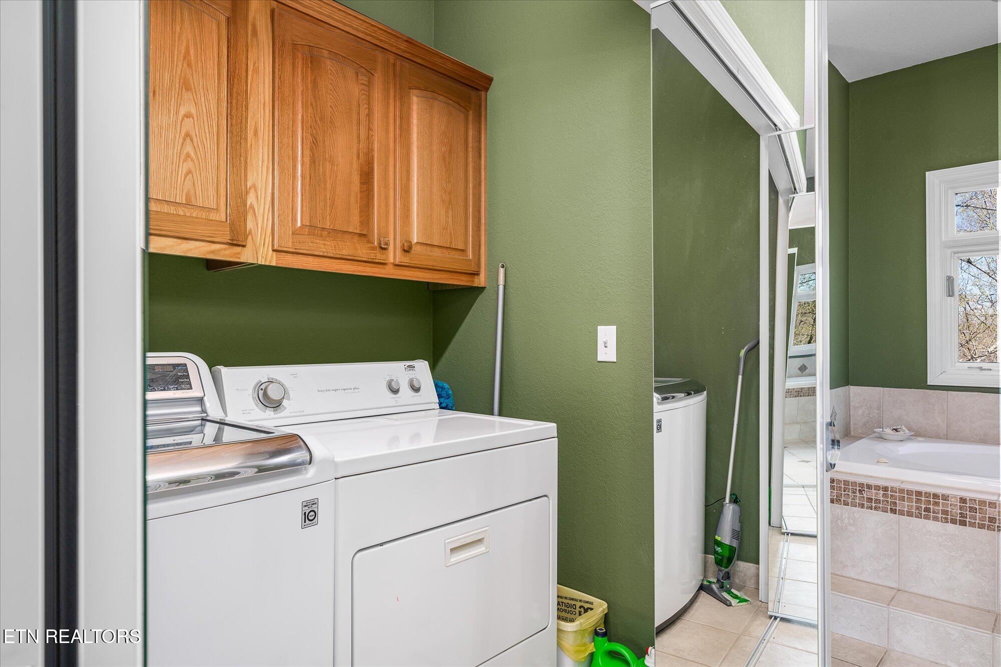 566 Mallard Pointe Road Byrdstown TN 38549