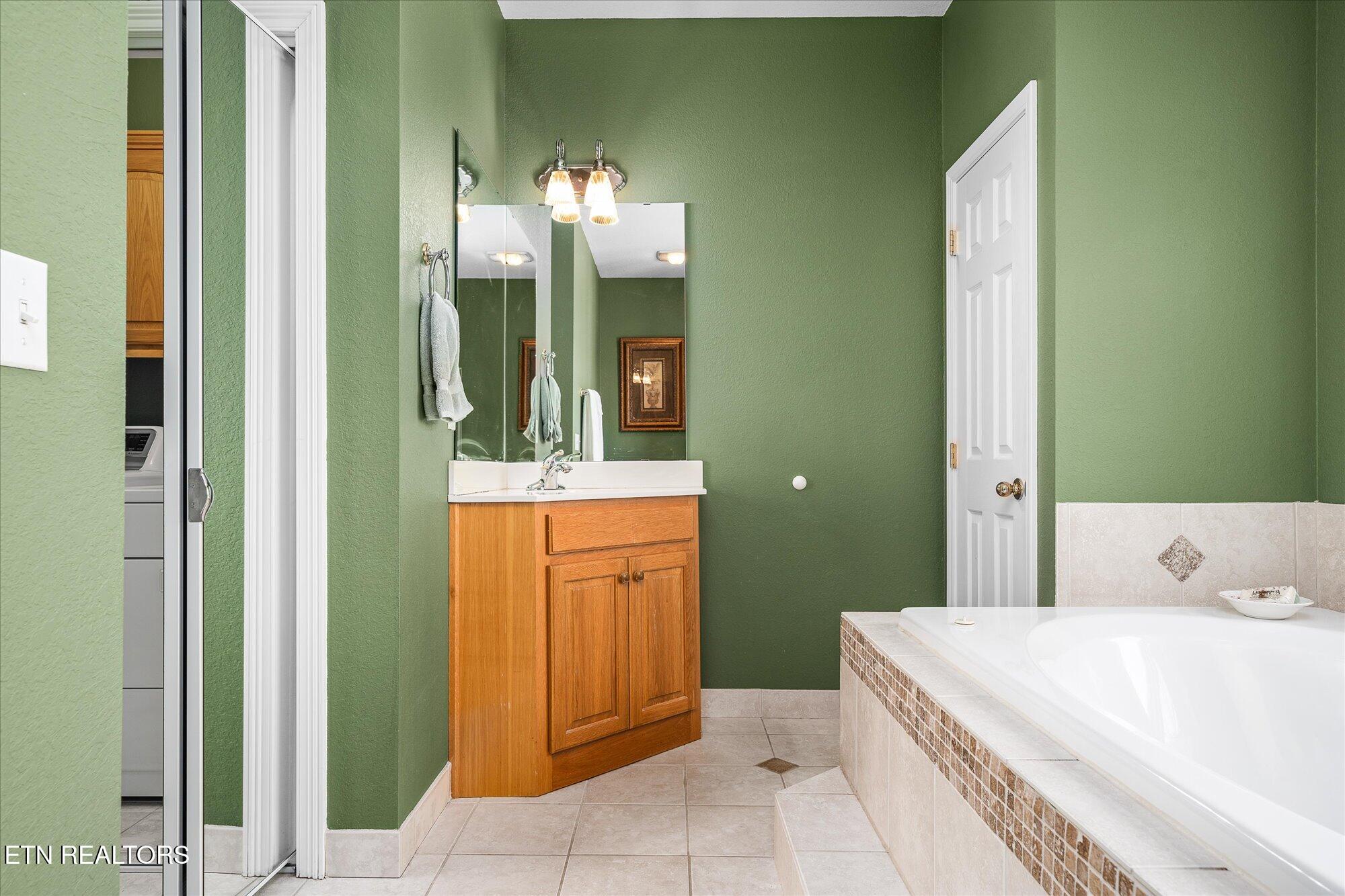 566 Mallard Pointe Road Byrdstown TN 38549