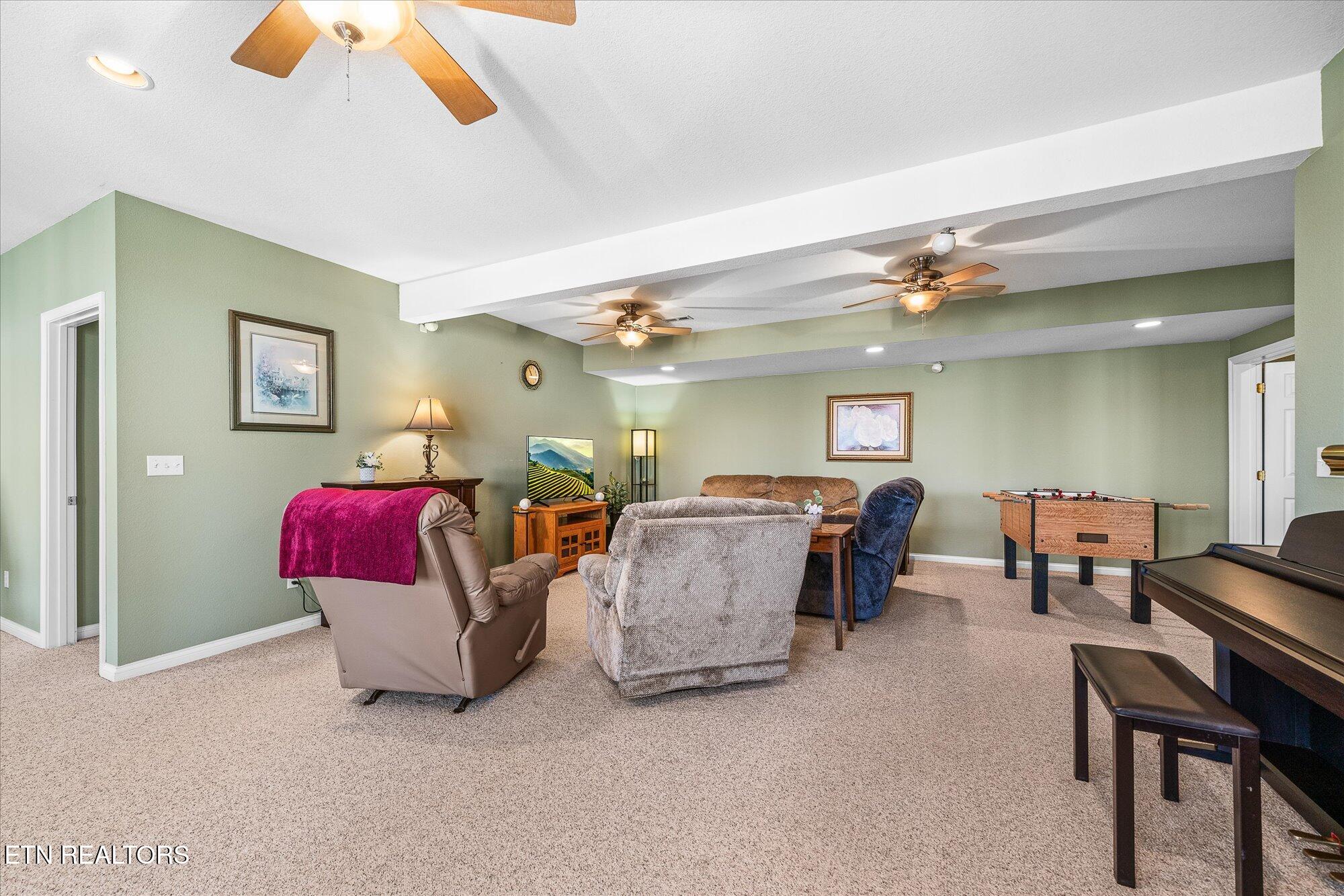 566 Mallard Pointe Road Byrdstown TN 38549