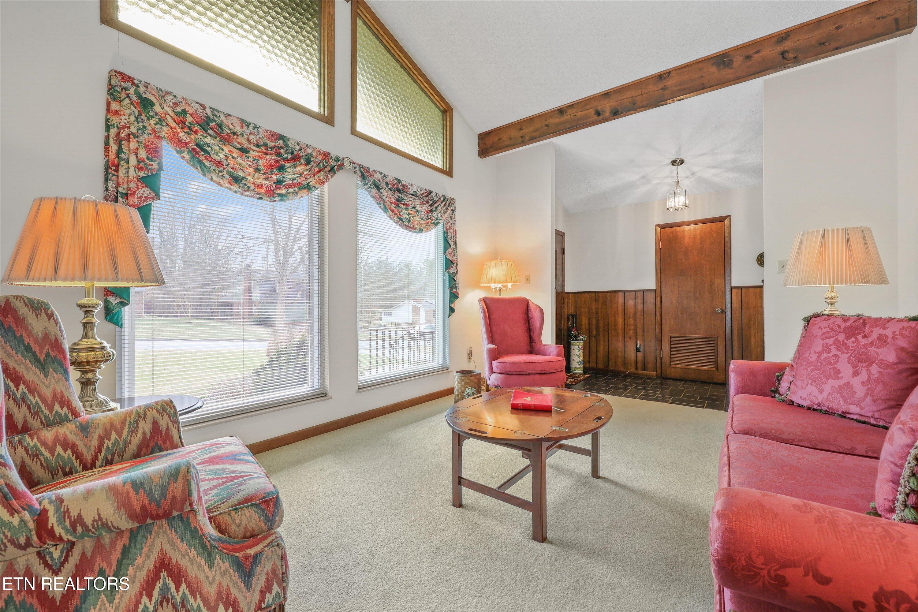 605 Woodland Drive Clinton TN 37716